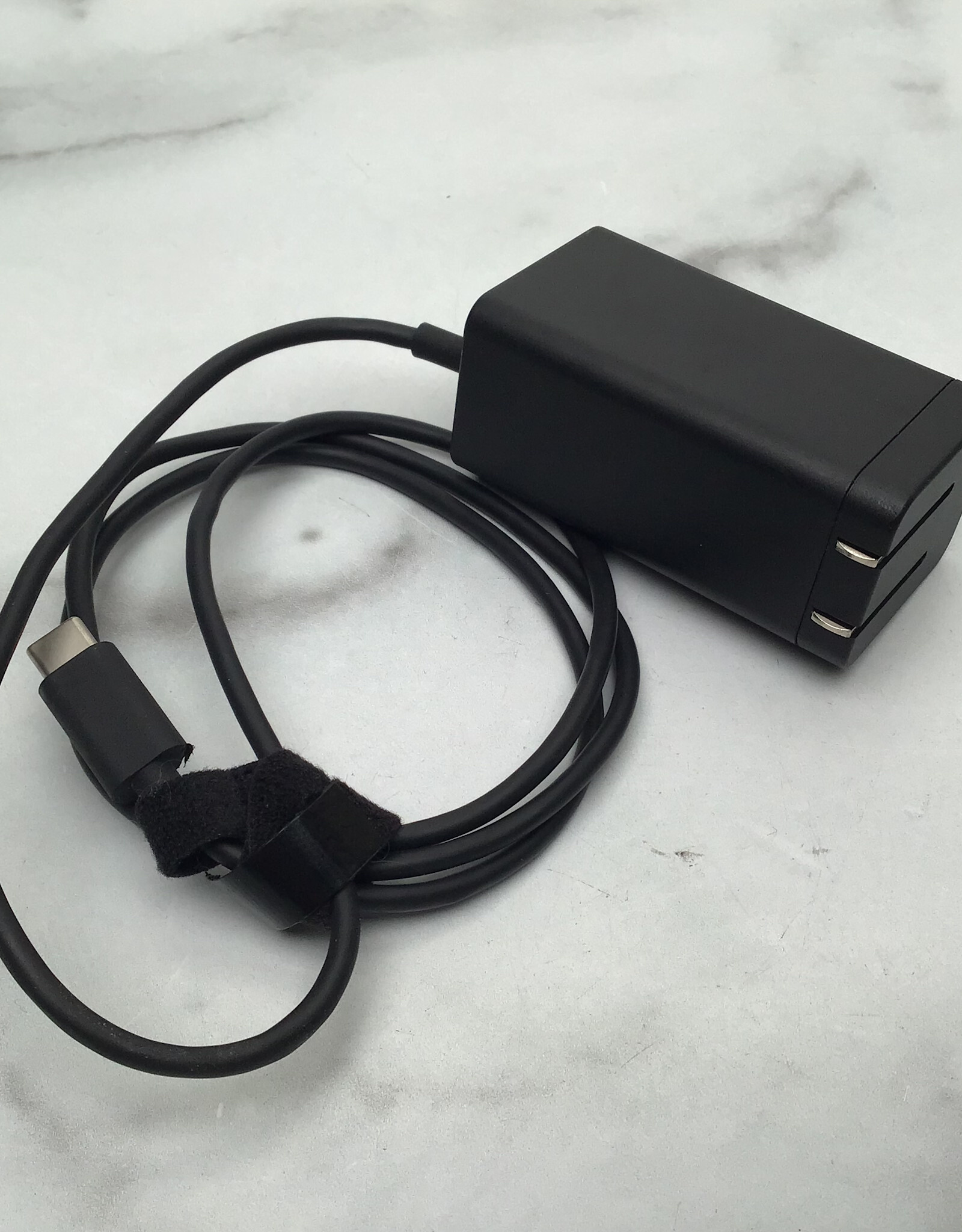 DJI DJI PD-65US Portable USB-C Charger Used Good
