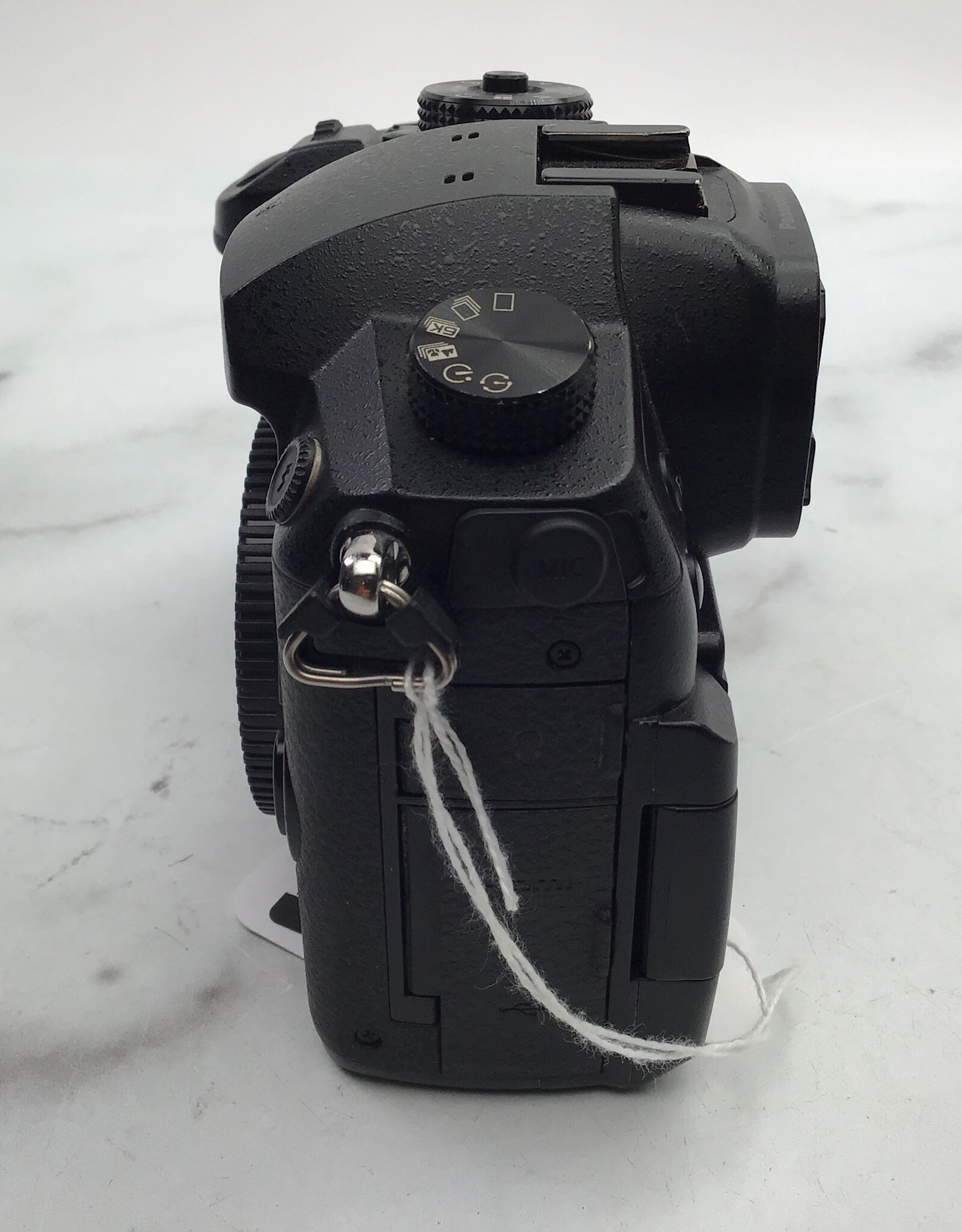 PANASONIC Panasonic GH5 Camera No Charger Used Fair