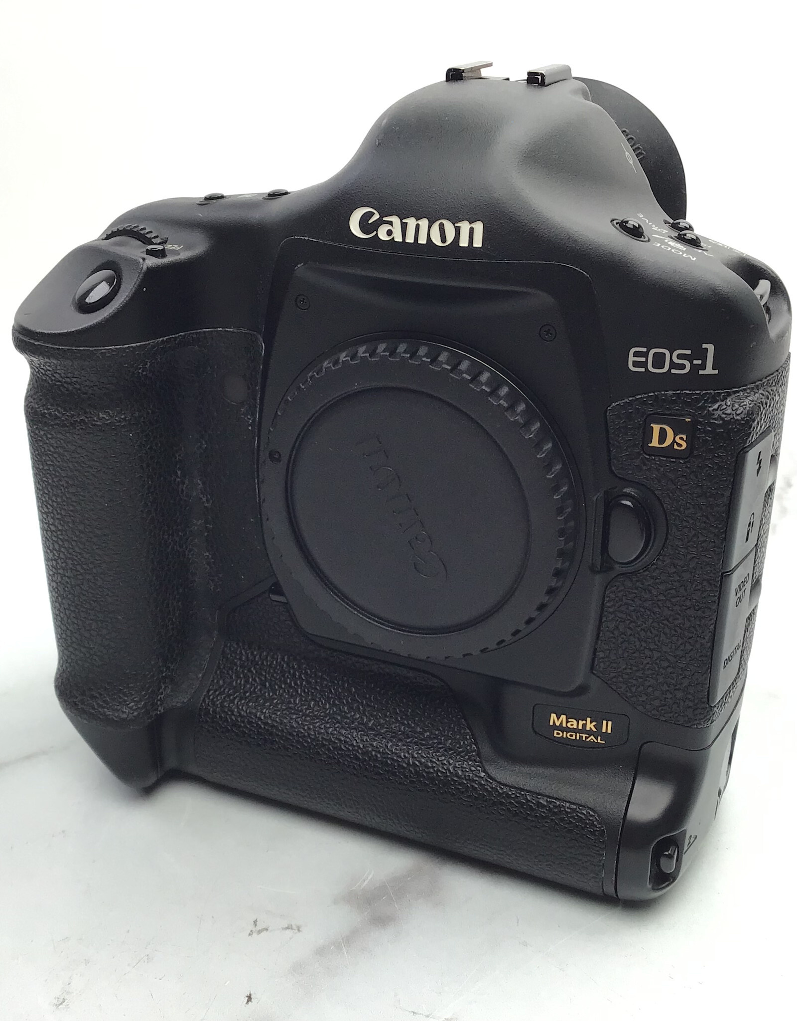 CANON Canon EOS 1DS Mark II Camera Body Used Good