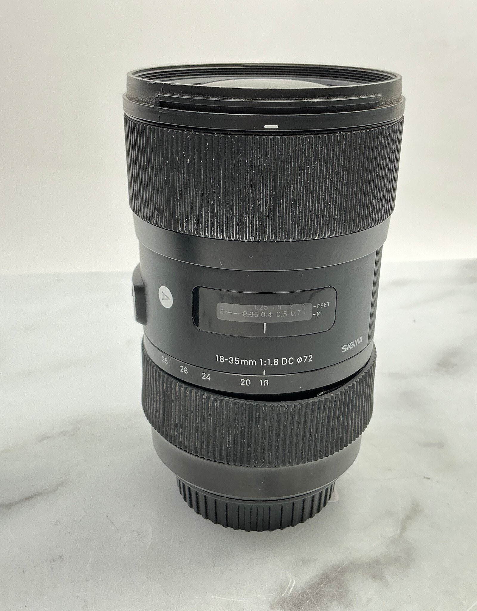 CANON Sigma 18-35mm f1.8 DC Art Lens for Canon EF Used Fair