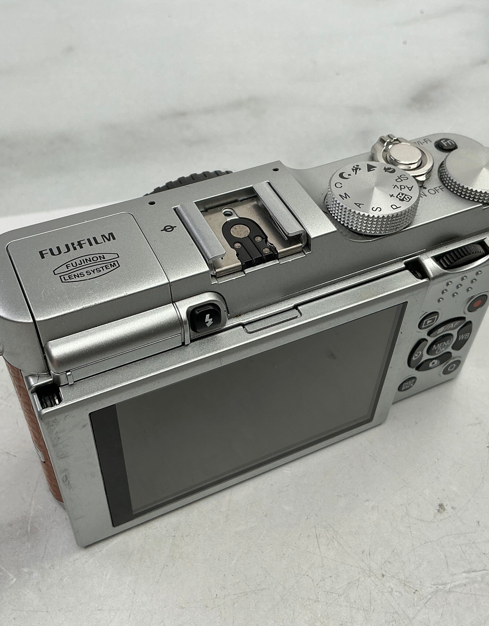 FUJI Fuji X-A2 Camera Body Brown Grip Used Good