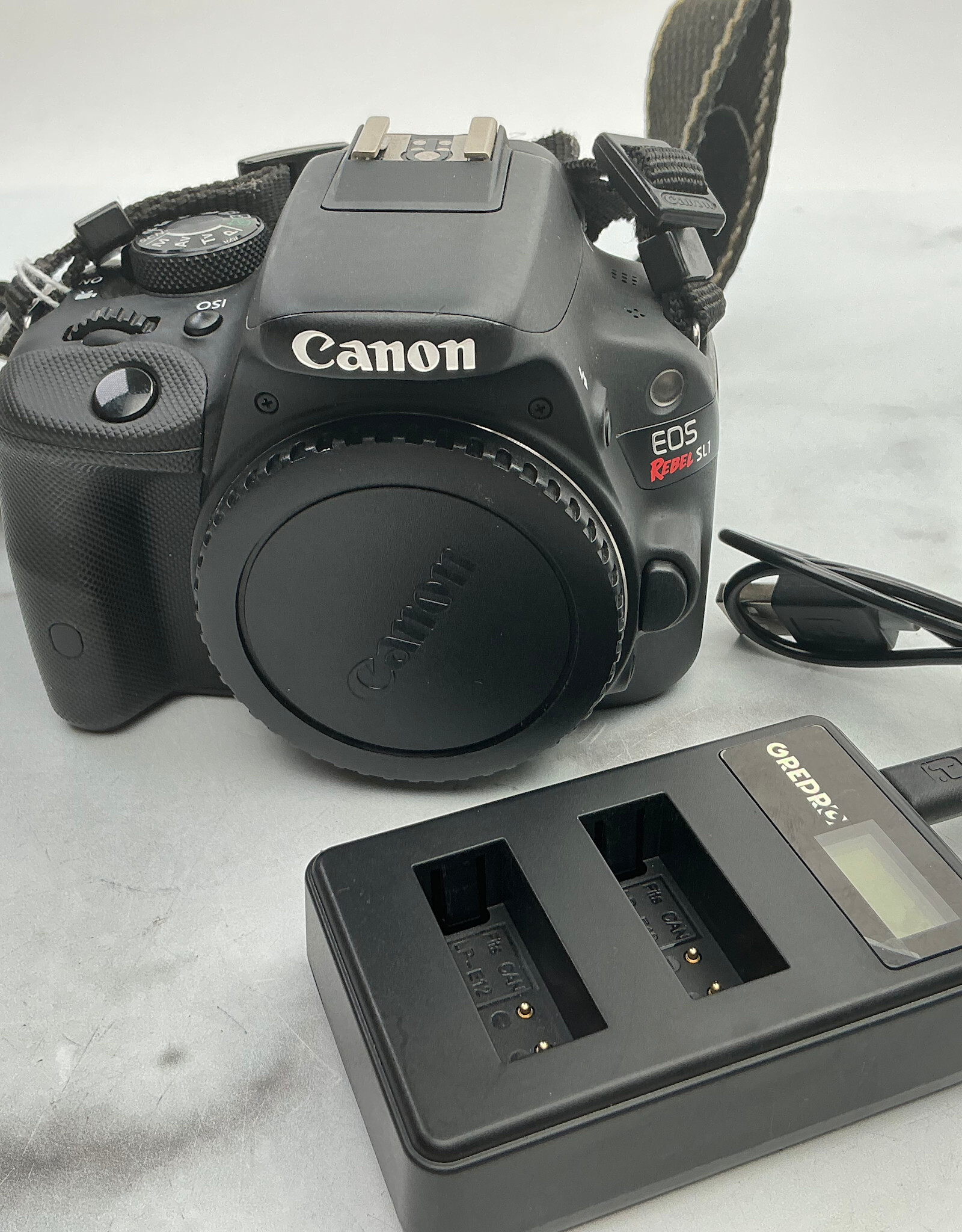 CANON Canon EOS Rebel SL1 Camera Body with Charger Used Good