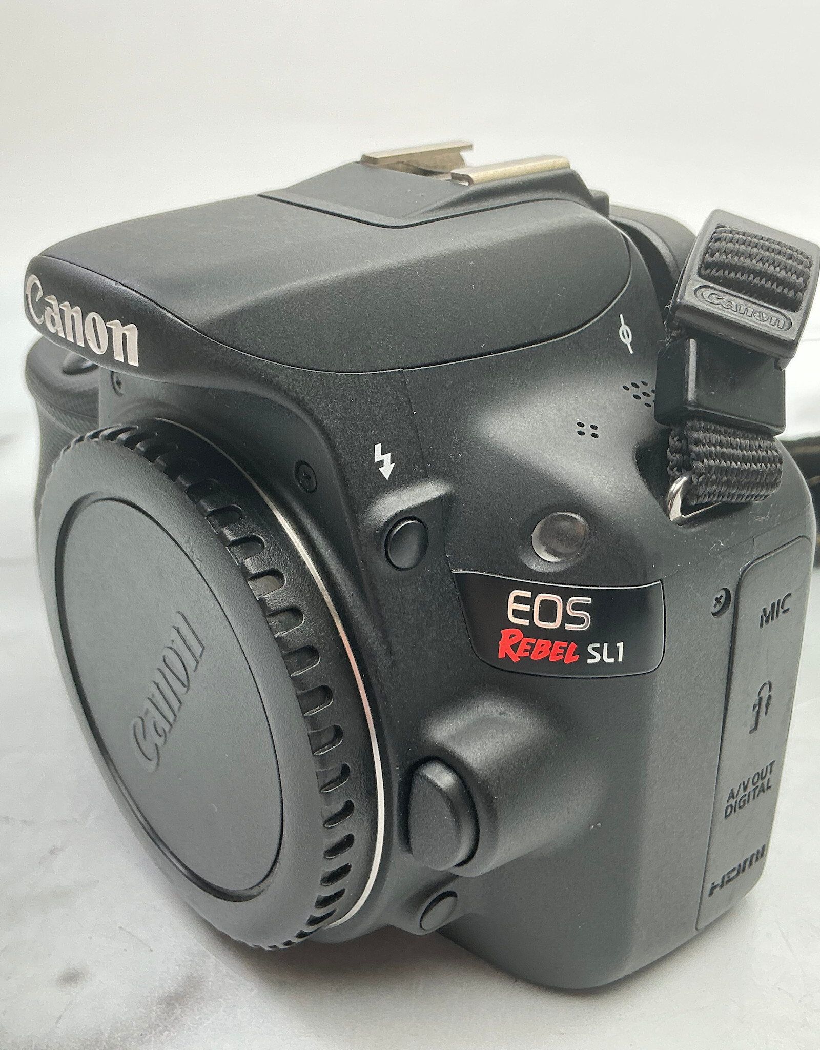 CANON Canon EOS Rebel SL1 Camera Body with Charger Used Good