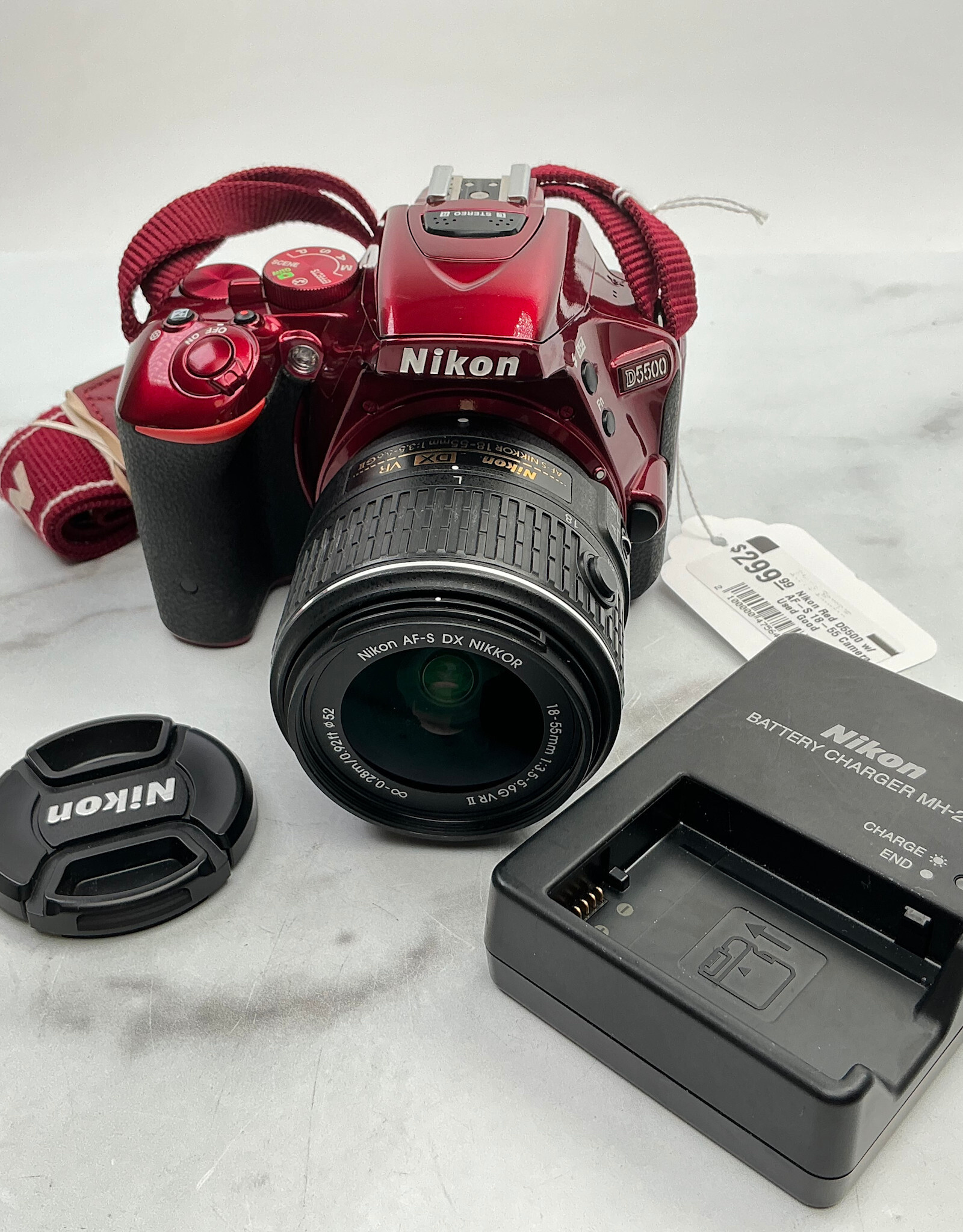 NIKON Nikon D5500 Red Camera w/ 18-55 Used Good
