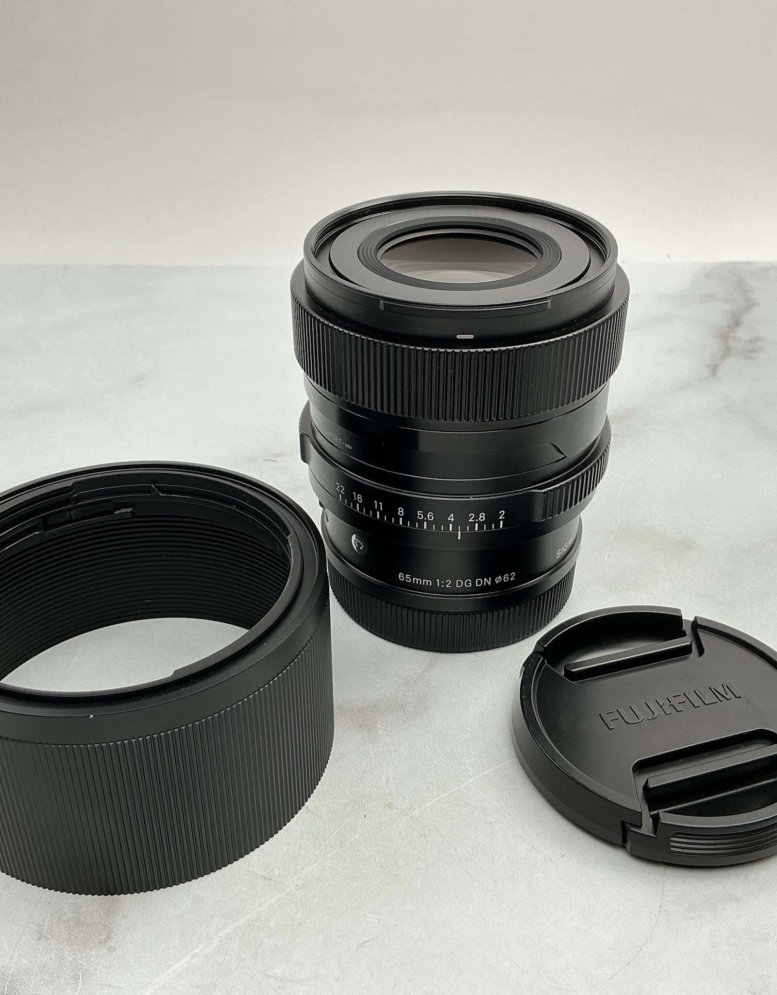 SIGMA Sigma 65mm f2 DG DN Contemporary Lens for L Mount Used Good