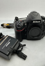 NIKON Nikon D800 Camera Body w/ Charger Shutter Count 11500 Used Good