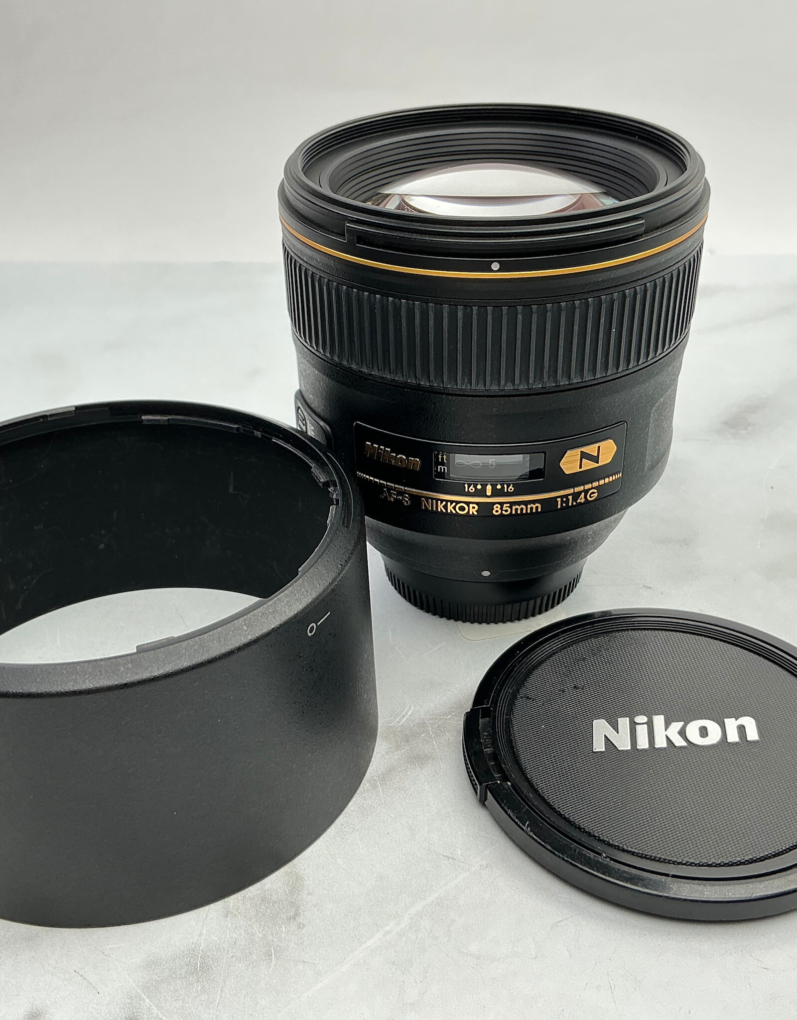 NIKON Nikon AF-S 85mm f1.4 G Lens w/hood Used Good