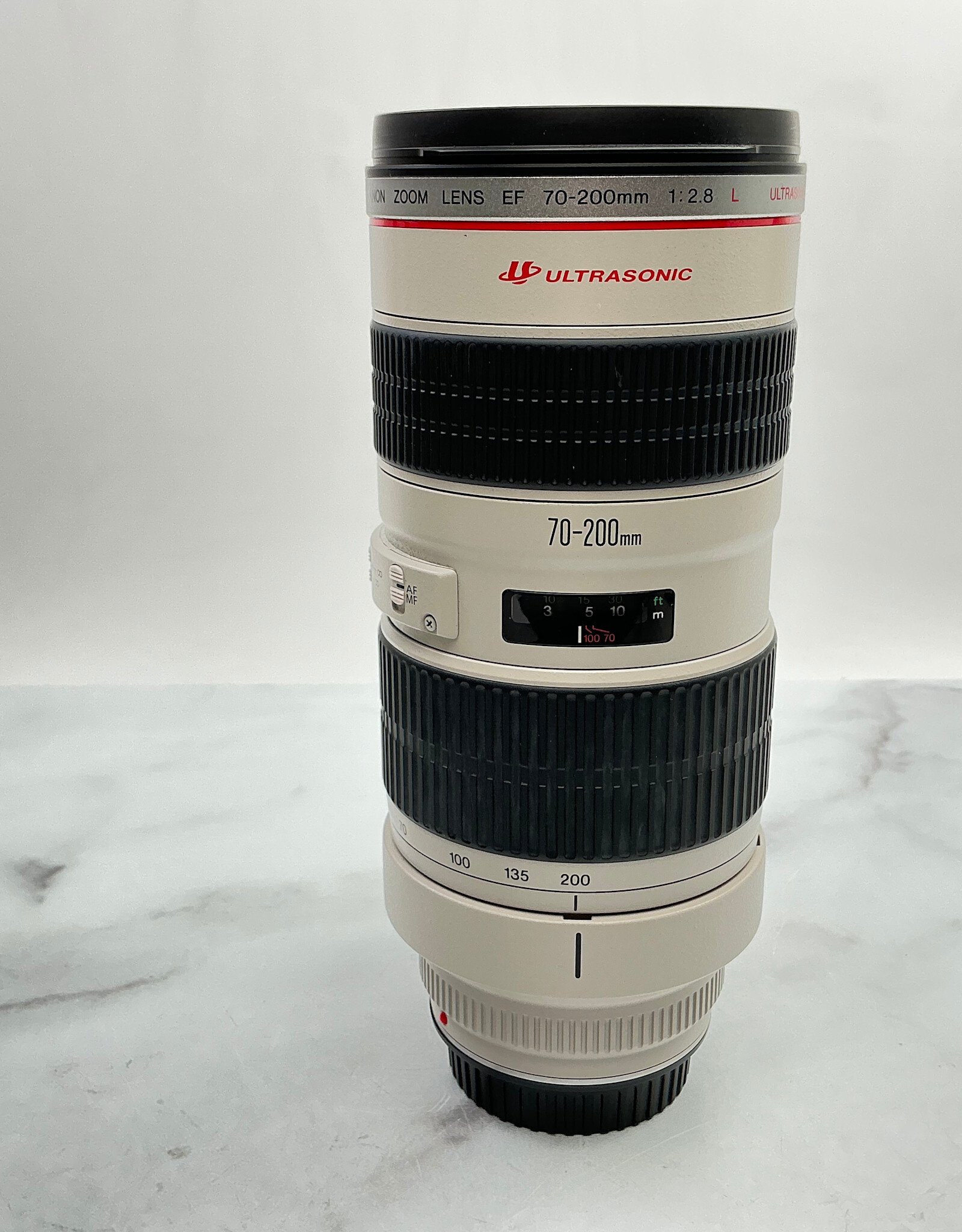 CANON Canon EF 70-200mm f2.8 L in Case Used Good
