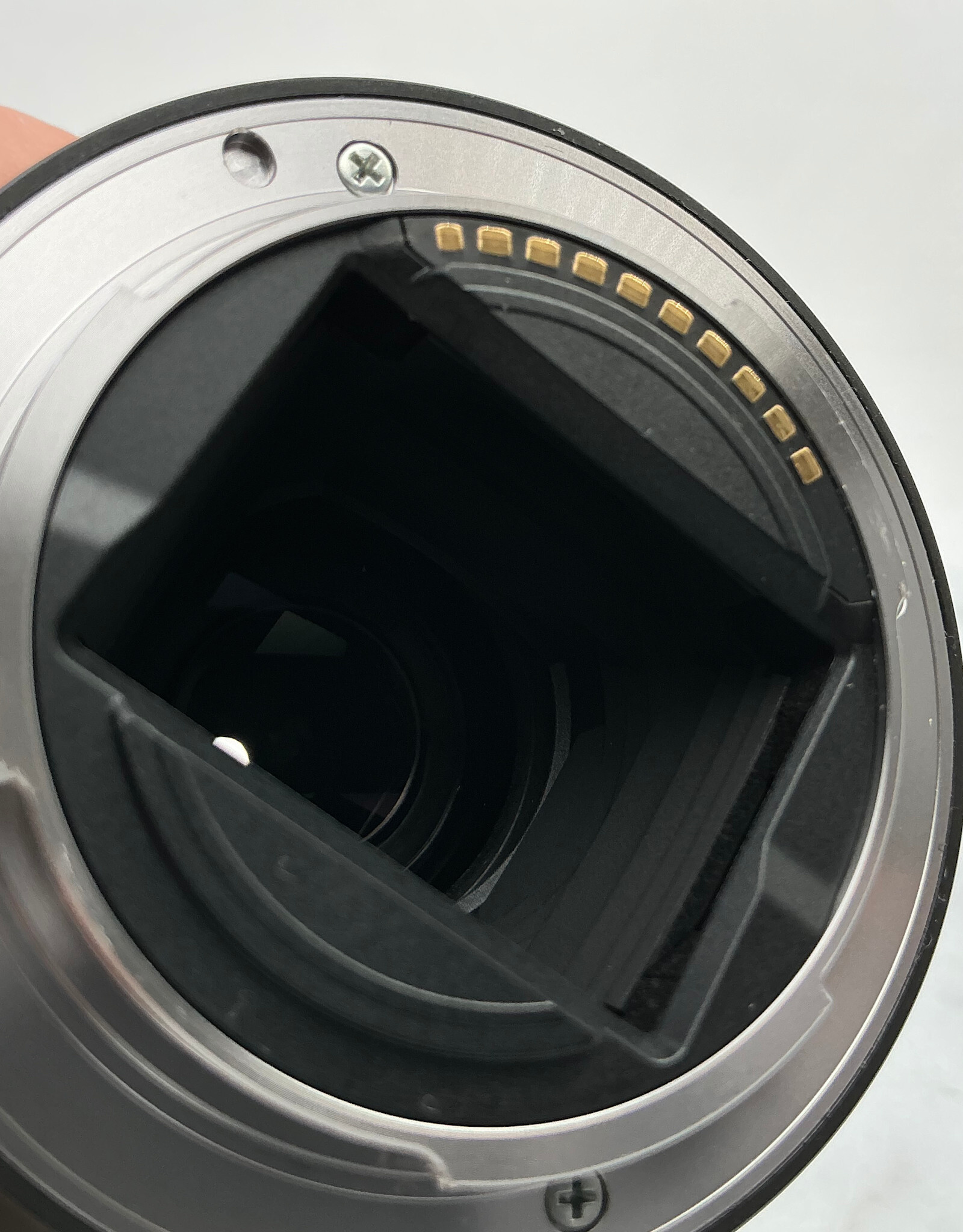 SONY Sony FE 28-70mm f3.5-5.6 OSS Lens w/ Hood Used Good