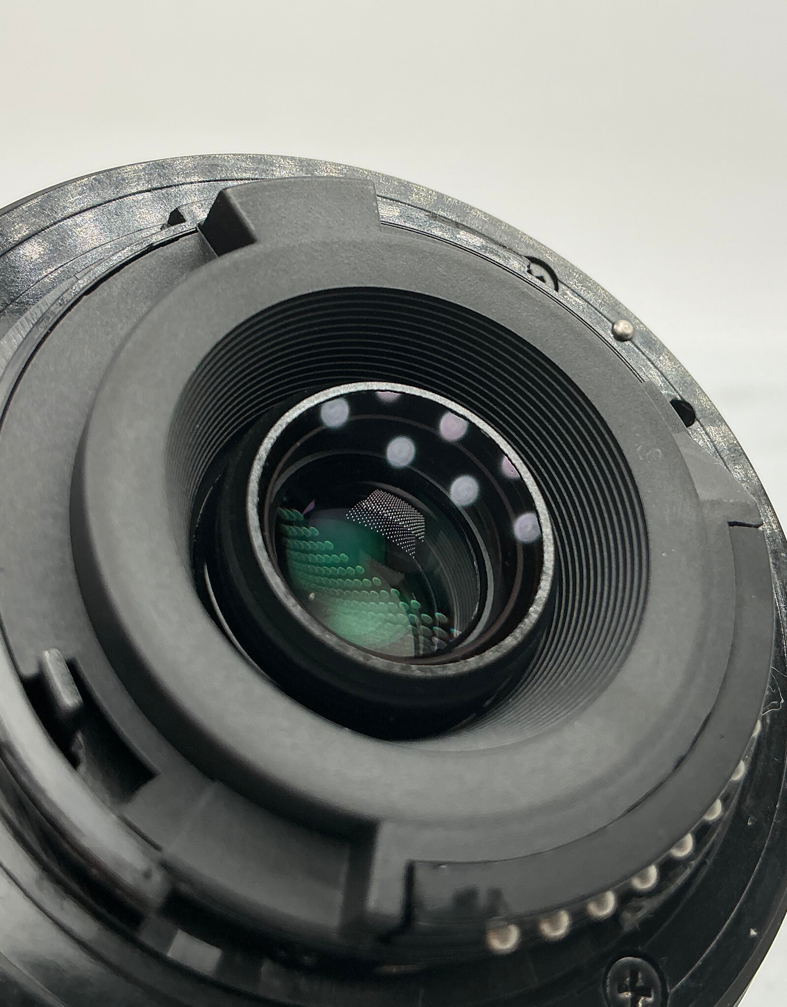 NIKON Nikon 55-200mm F4.5-5.6 DX lens w/hood Use Good
