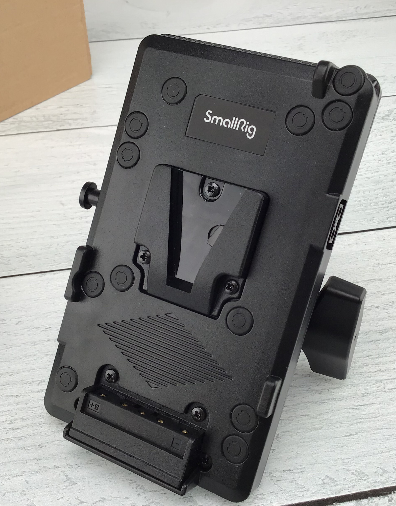 SmallRig SmallRig RA V1 V-mount battery plate 3676 Used Good