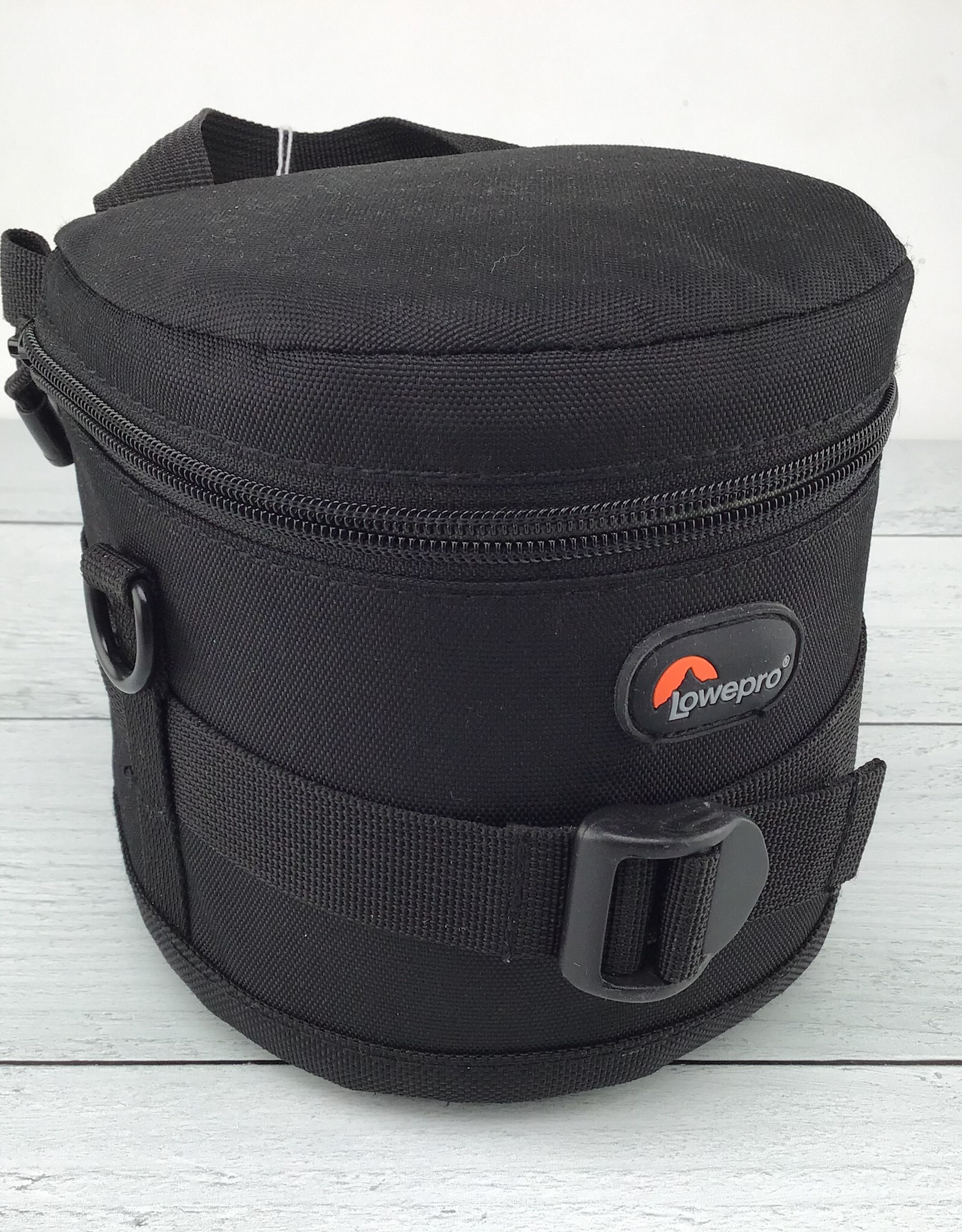 LOWEPRO Lowepro Lens Case 11x11cm Used Good