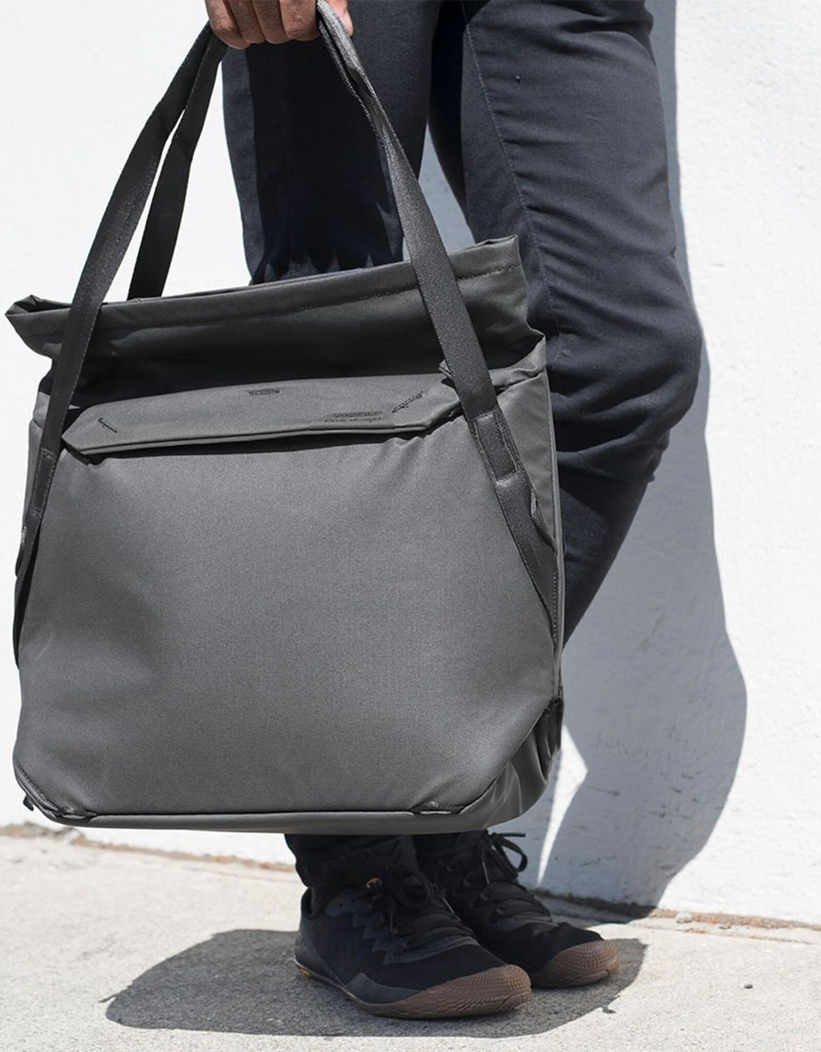 Peak Design Everyday Tote Black CLOSEOUT