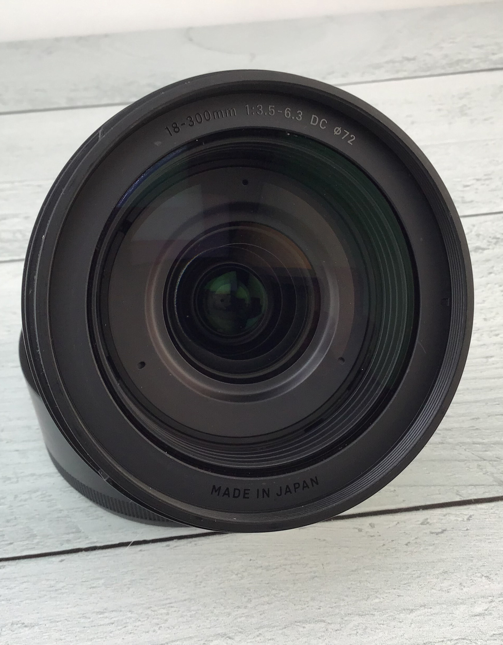 NIKON Sigma Contemporary 18-300mm f3.5-6.3 DC Lens for Nikon Used Good