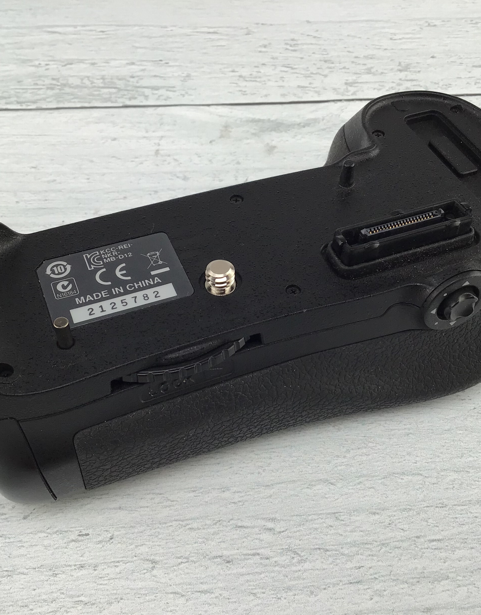NIKON Nikon MB-D12 Battery Grip for D810 Used Good