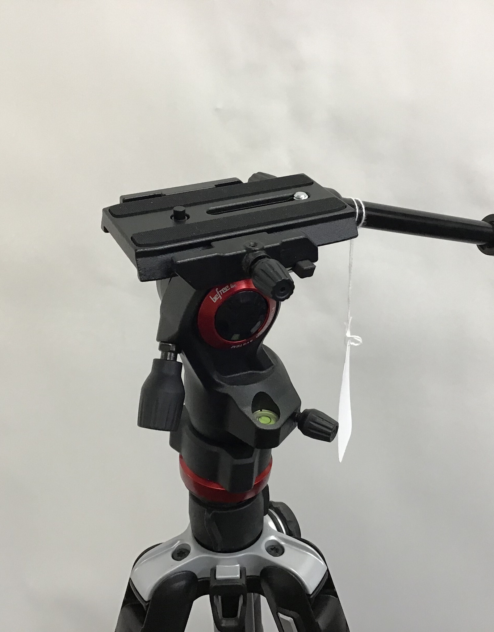 MANFROTTO Manfrotto Befree Live Compact Video Tripod Used Good