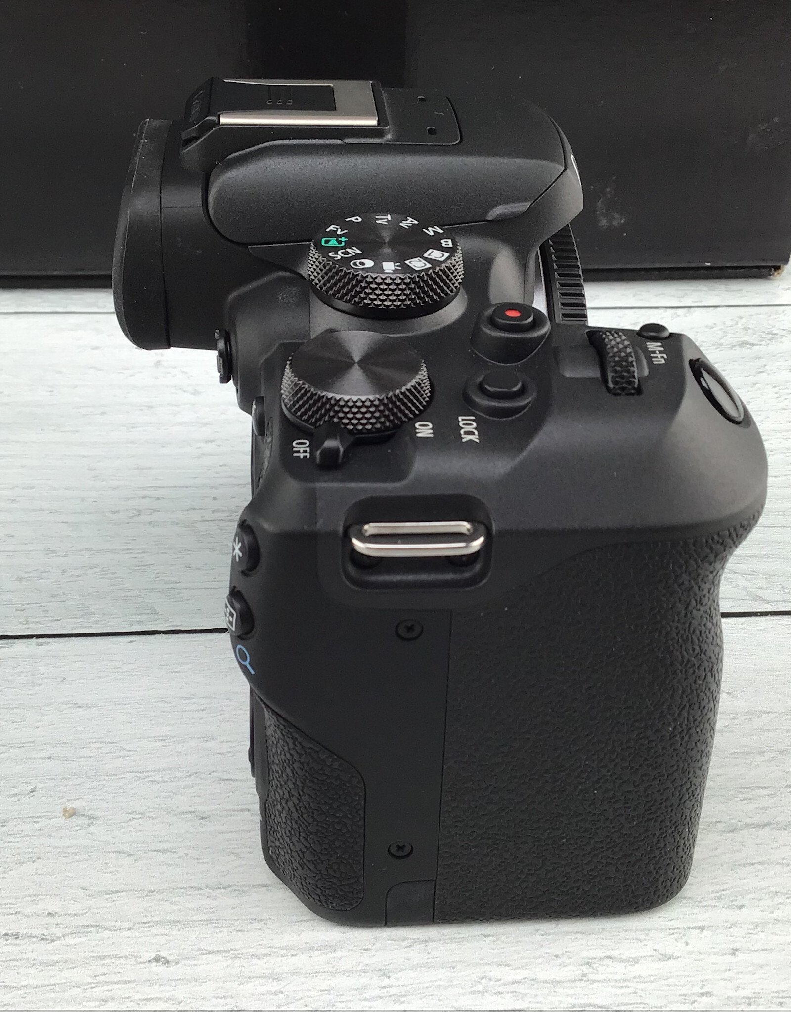 CANON Canon EOS R10 Camera Body in Box Used EX