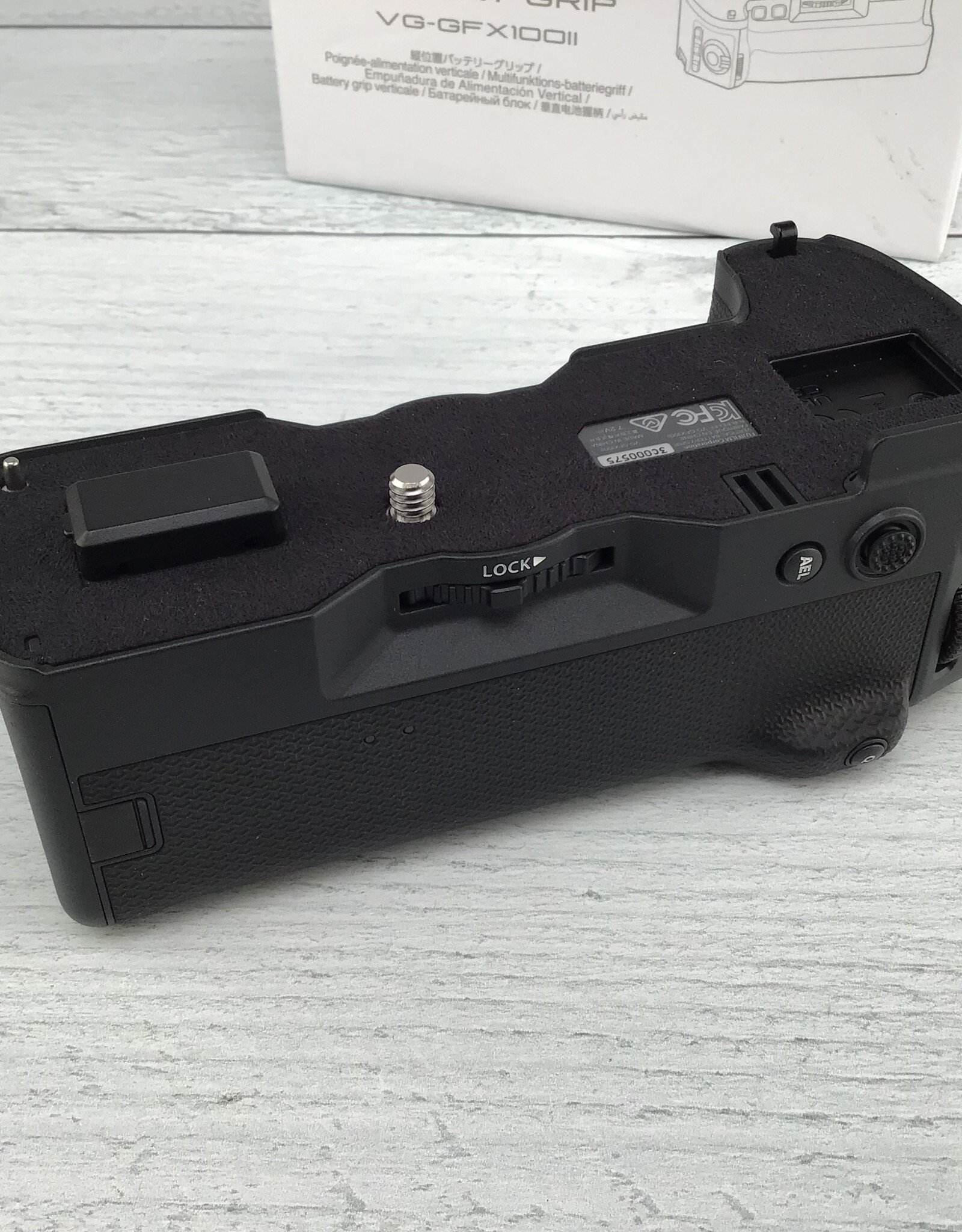 FUJI Fuji VG-GFX100II Grip in Box Used EX
