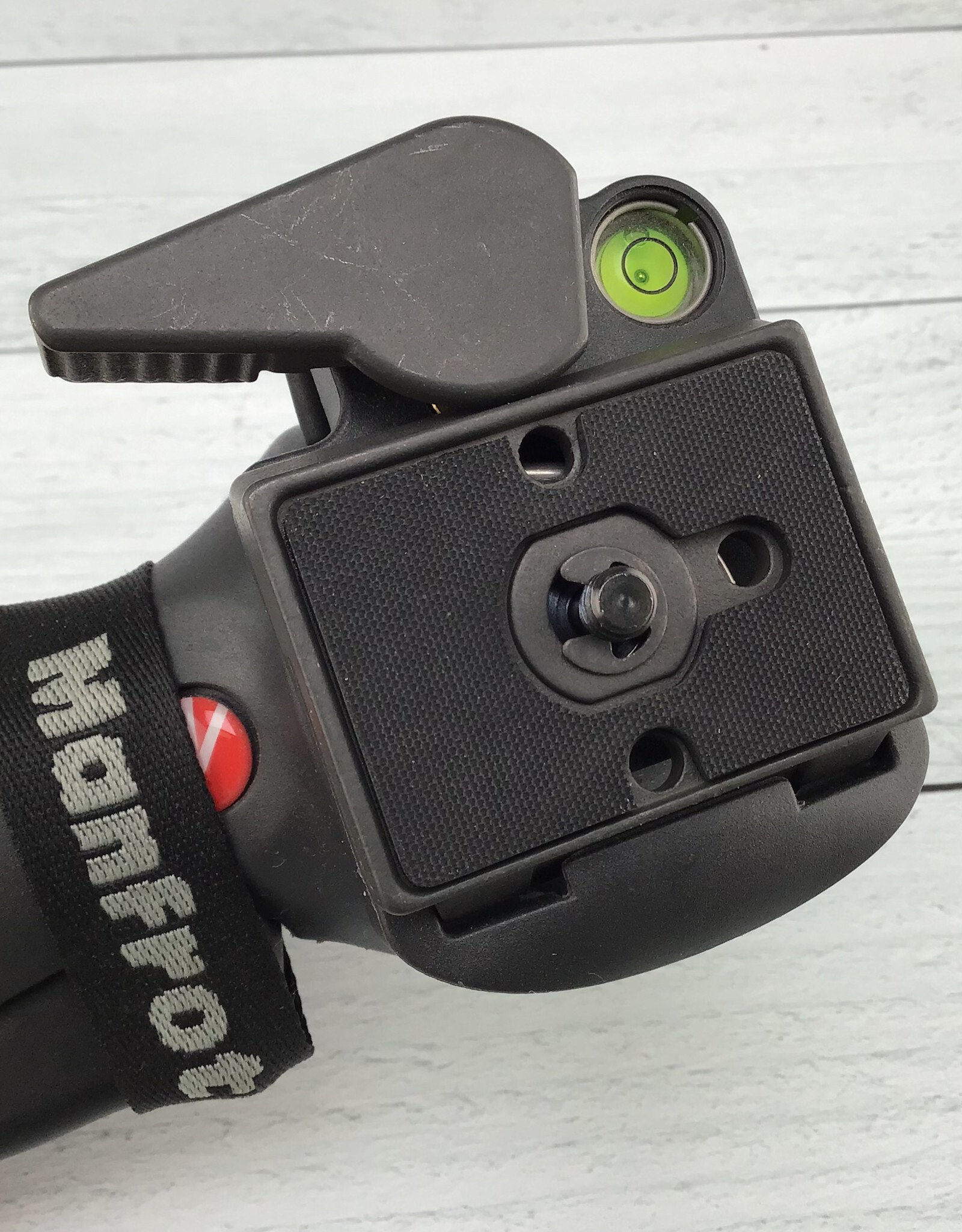 MANFROTTO Manfrotto 324RC2 Grip Ball Head Used Good