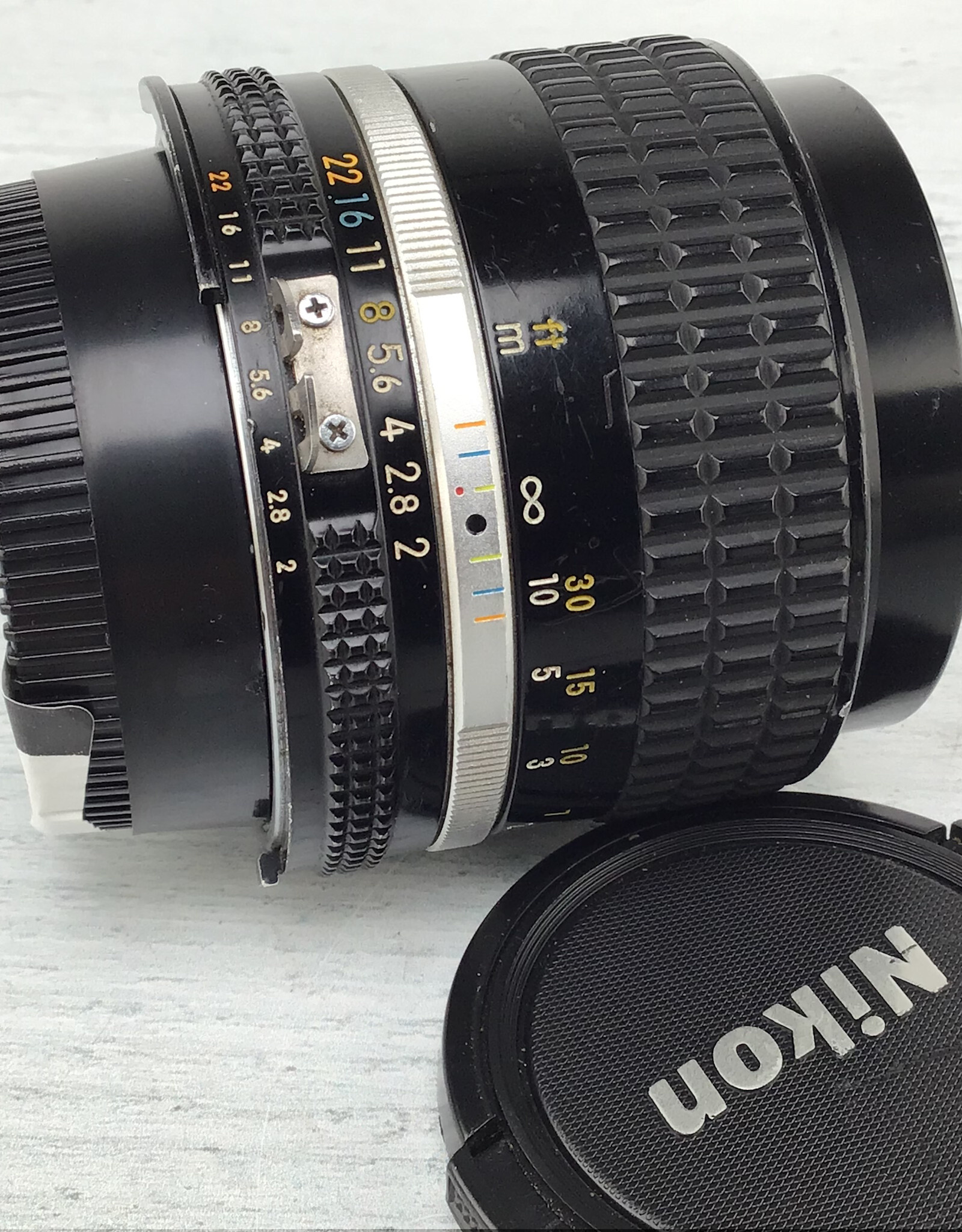 NIKON Nikon AI-S 85mm f2 Lens Used Fair