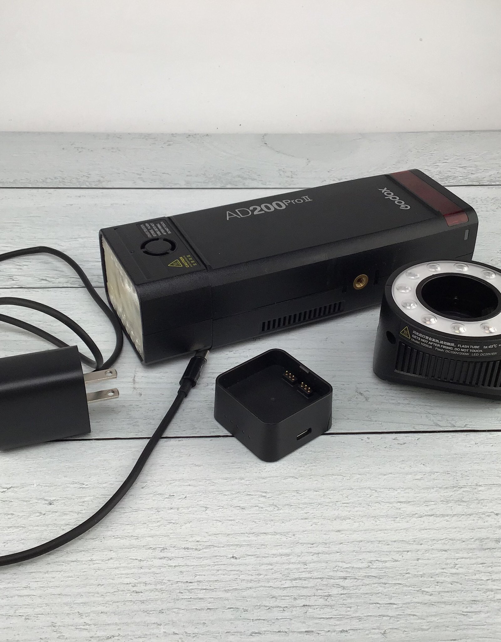 GODOX Godox AD200Pro II Flash No Bare Bulb or Battery Used Good