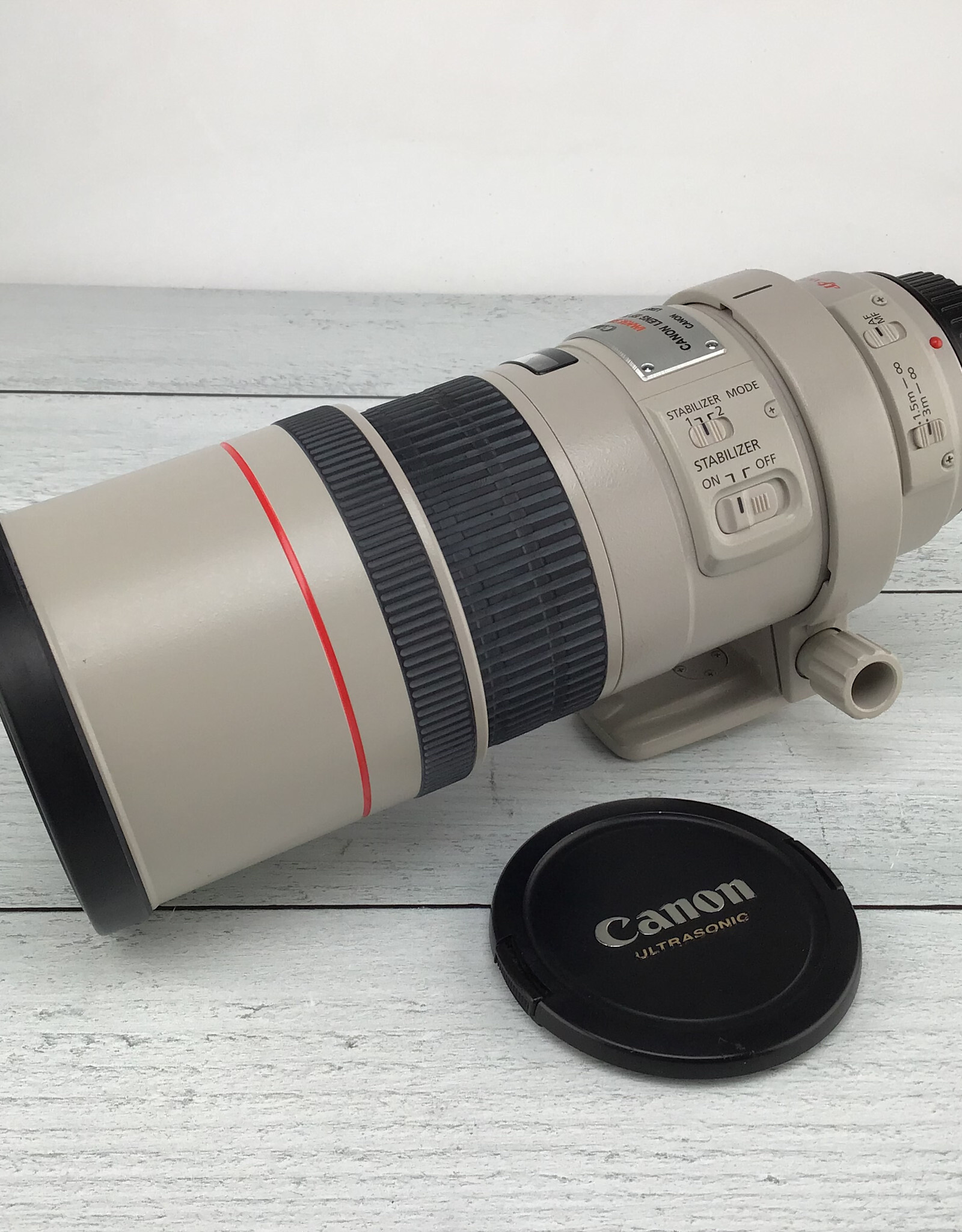 CANON Canon EF 300mm f4 L IS Lens Used Good