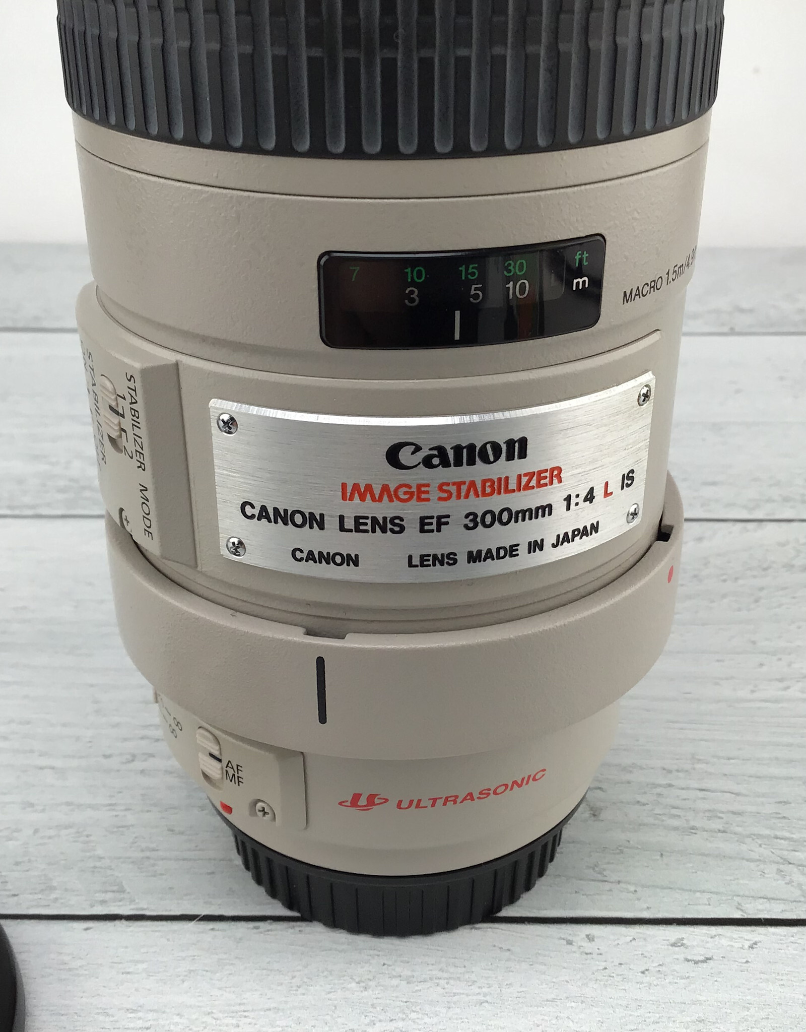 CANON Canon EF 300mm f4 L IS Lens Used Good