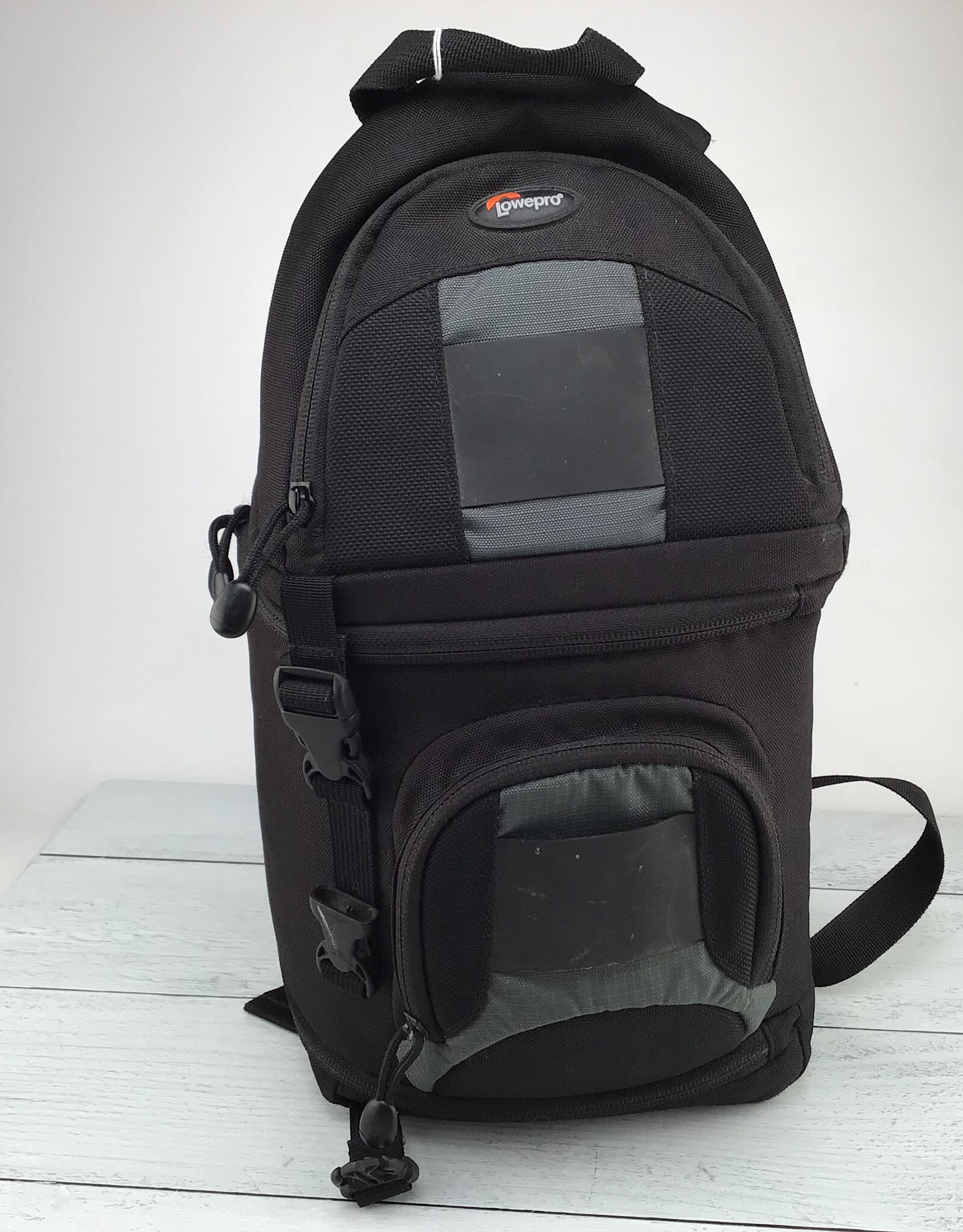 LOWEPRO Lowepro Slingshot 100 AW Camera Bag Used Fair