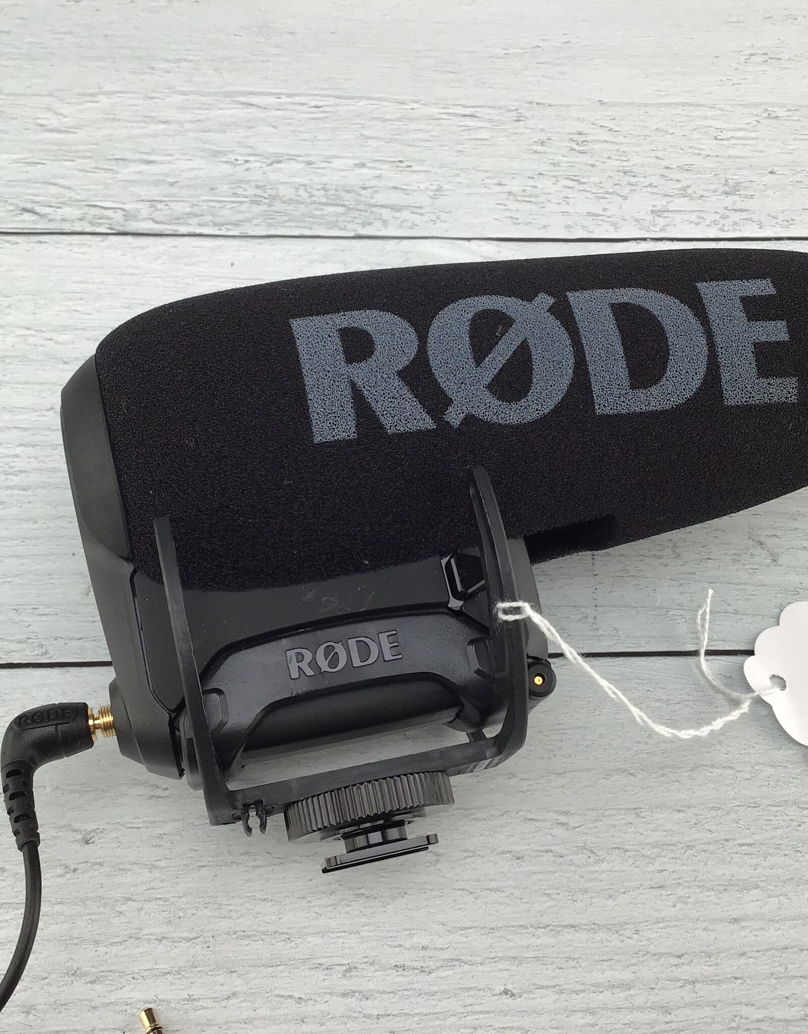 RODE Rode Video Mic Pro + w/cords Used Good
