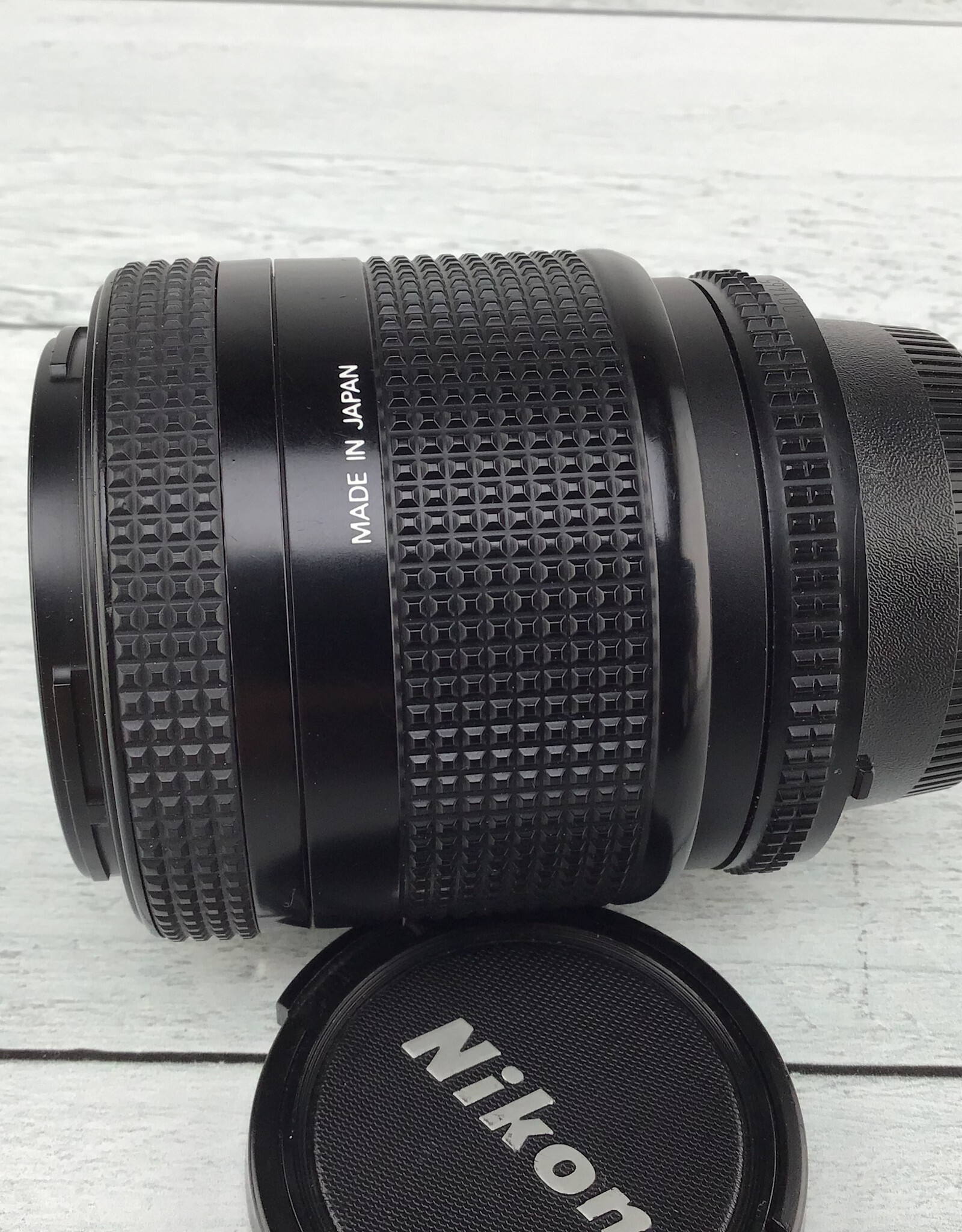 NIKON Nikon AF Nikkor 35-105mm f3.5-4.5 D Lens Used Good