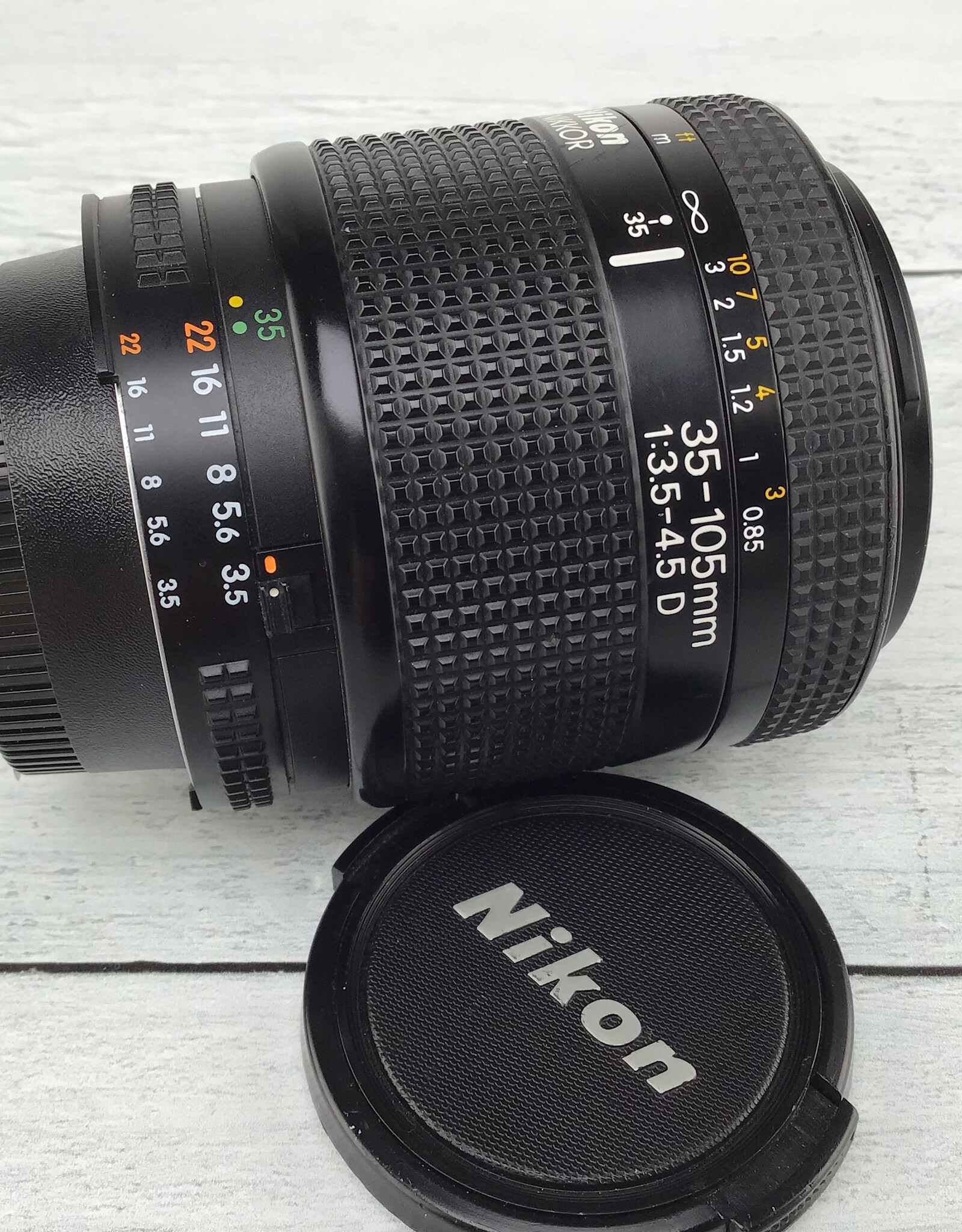 NIKON Nikon AF Nikkor 35-105mm f3.5-4.5 D Lens Used Good