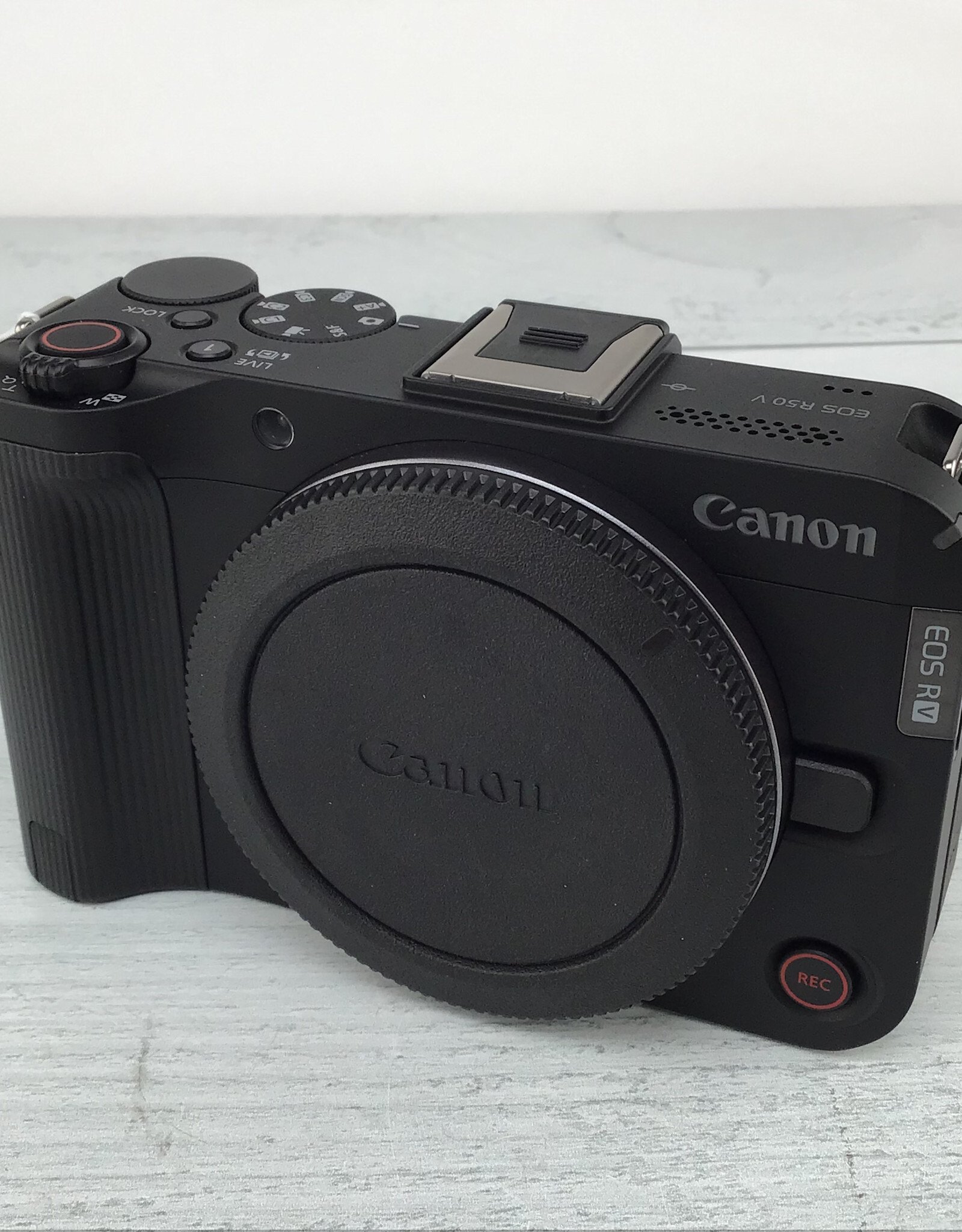 CANON Canon EOS R50 V Camera Used Good