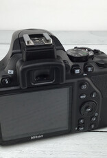NIKON Nikon D3500 Camera Body w/ Charger Used Good
