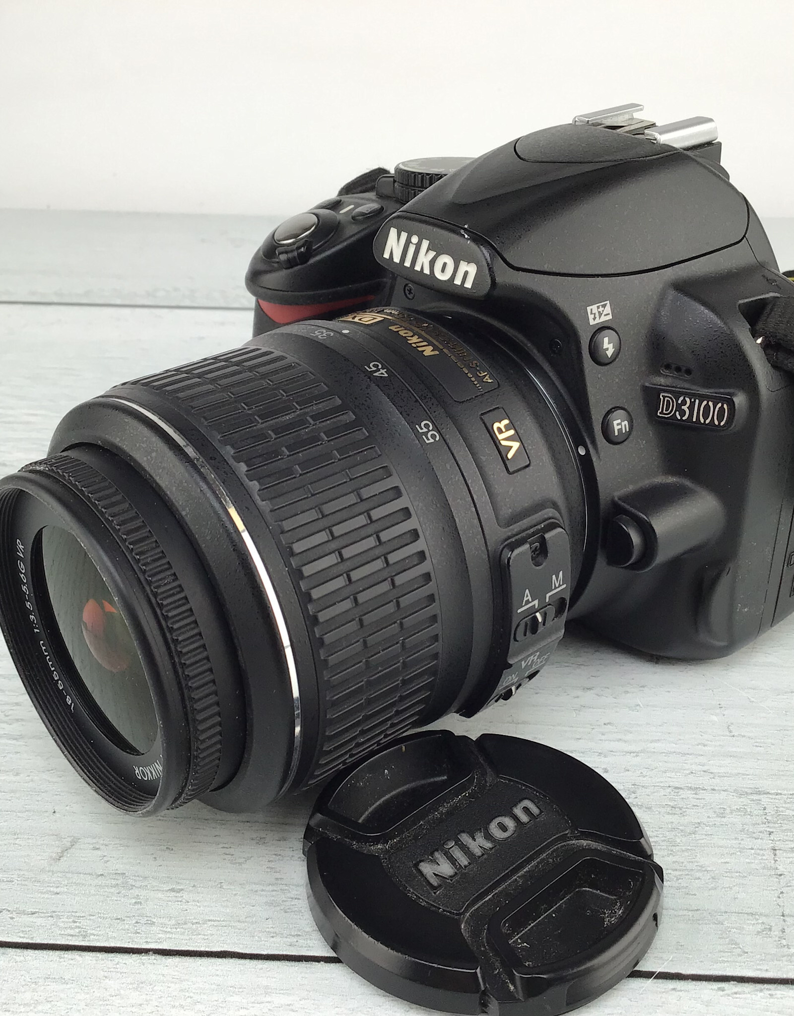 NIKON Nikon D3100 Camera w/ 18-55mm VR Used Fair