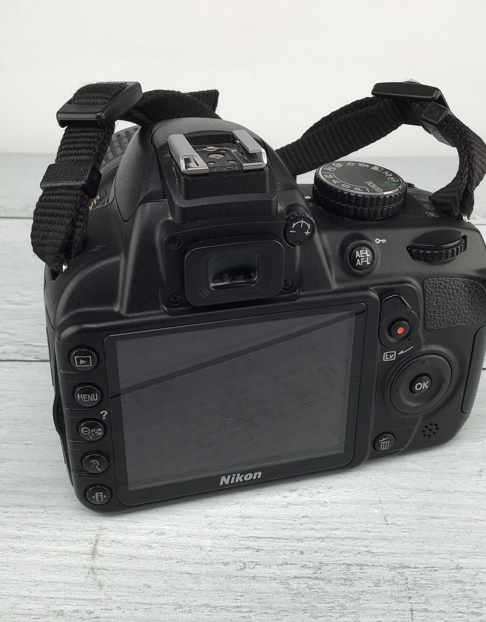 NIKON Nikon D3100 Camera w/ 18-55mm VR Used Fair