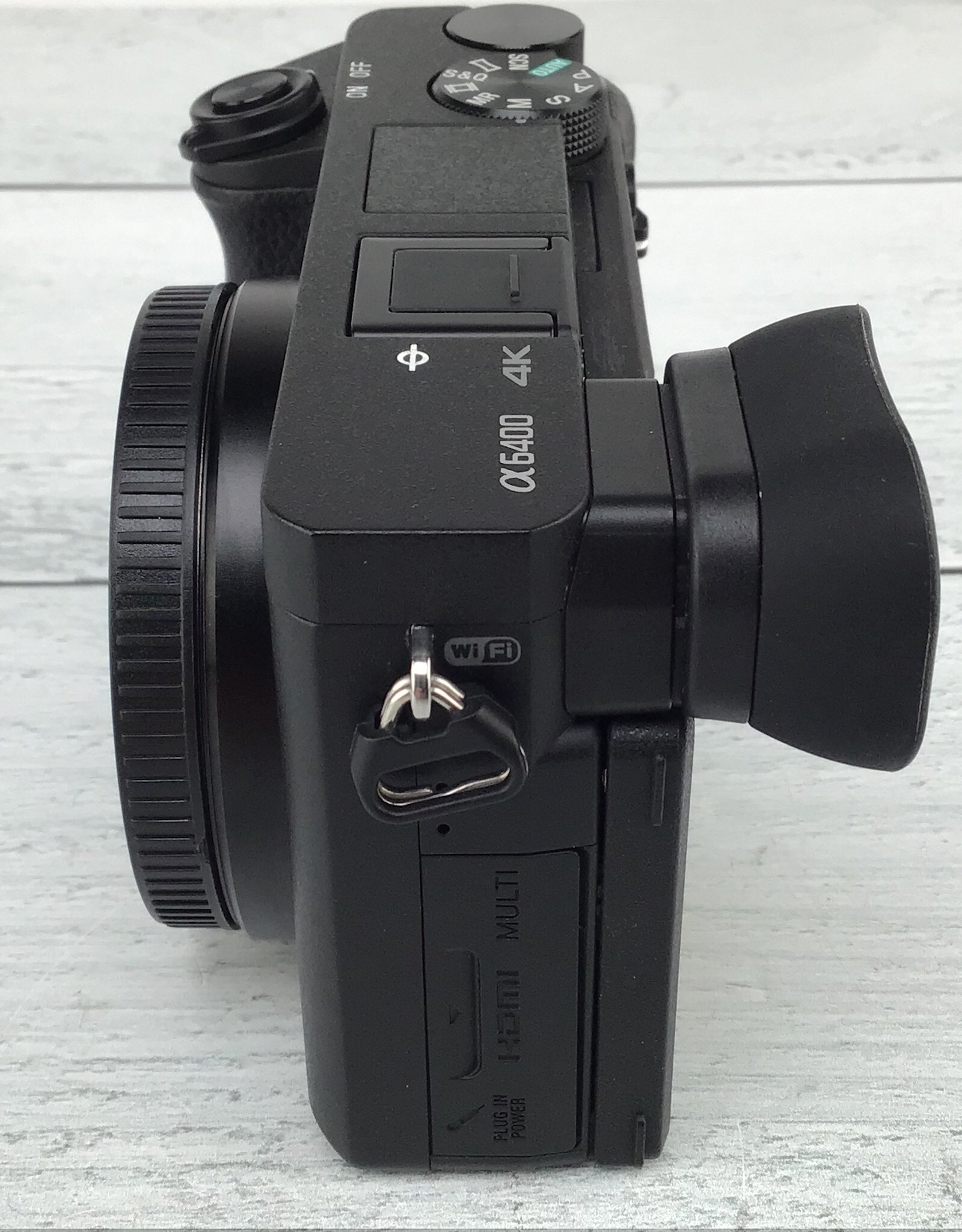 SONY Sony A6400 Camera Body w/ Charger Used Good