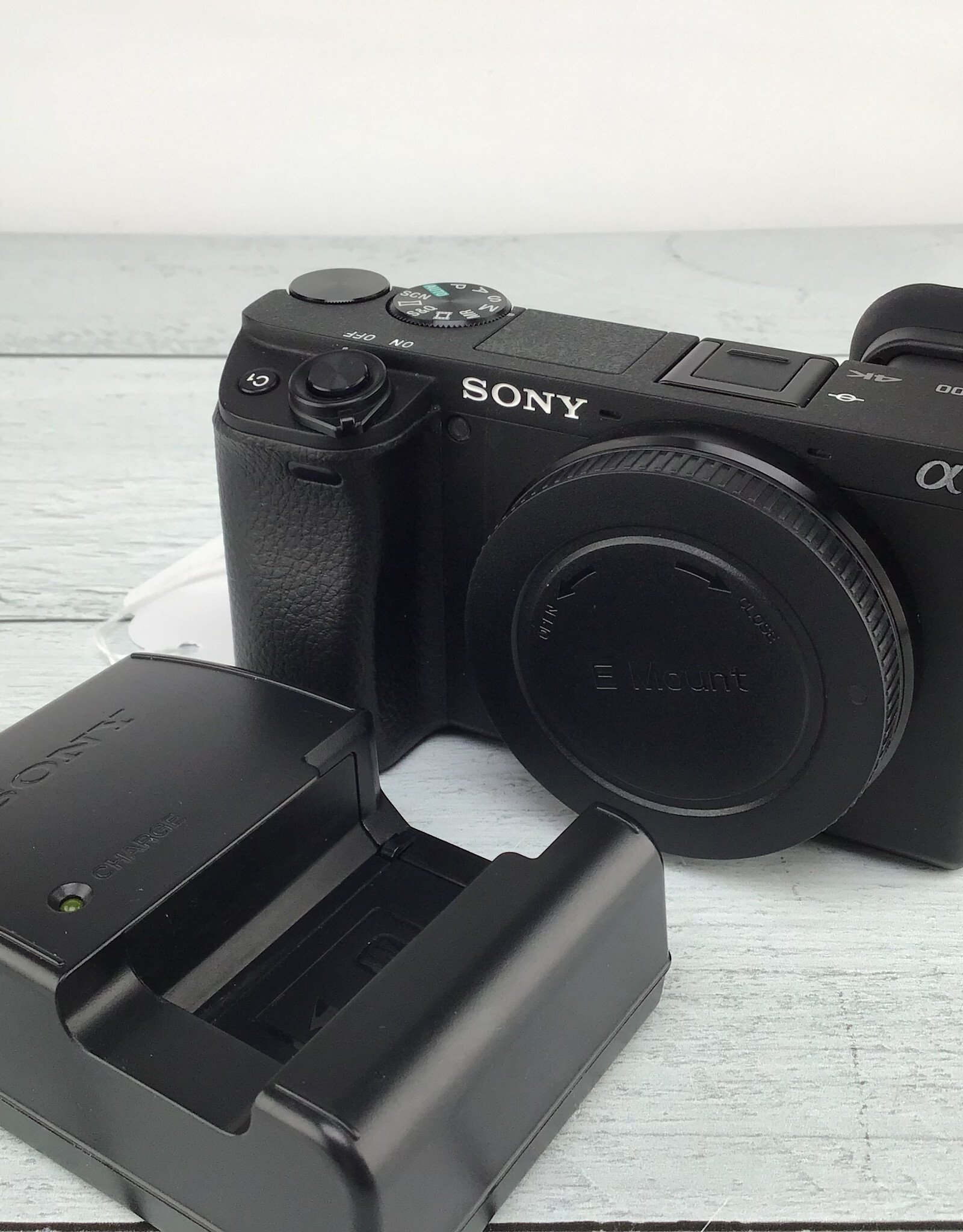 SONY Sony A6400 Camera Body w/ Charger Used Good