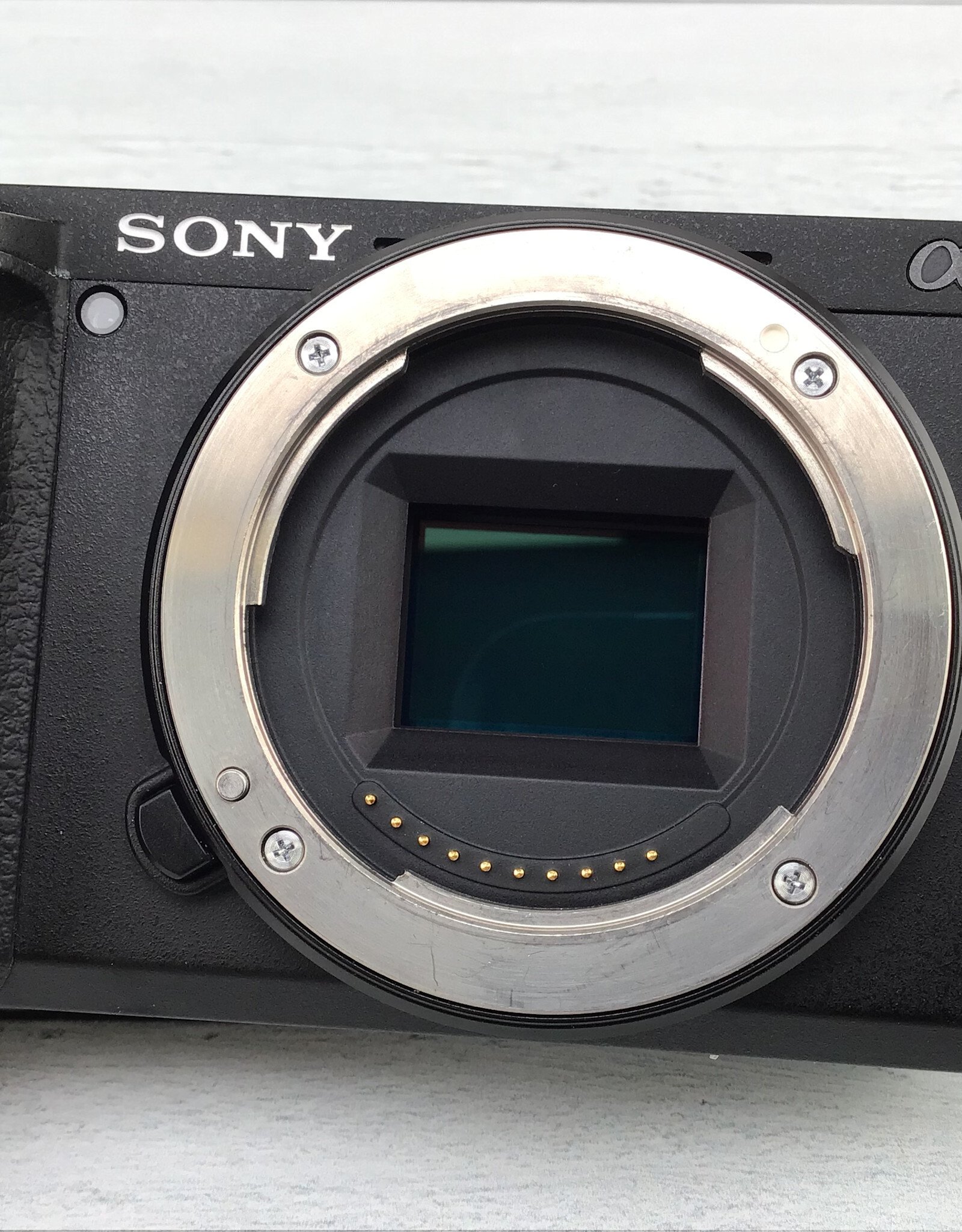 SONY Sony A6400 Camera Body w/ Charger Used Good