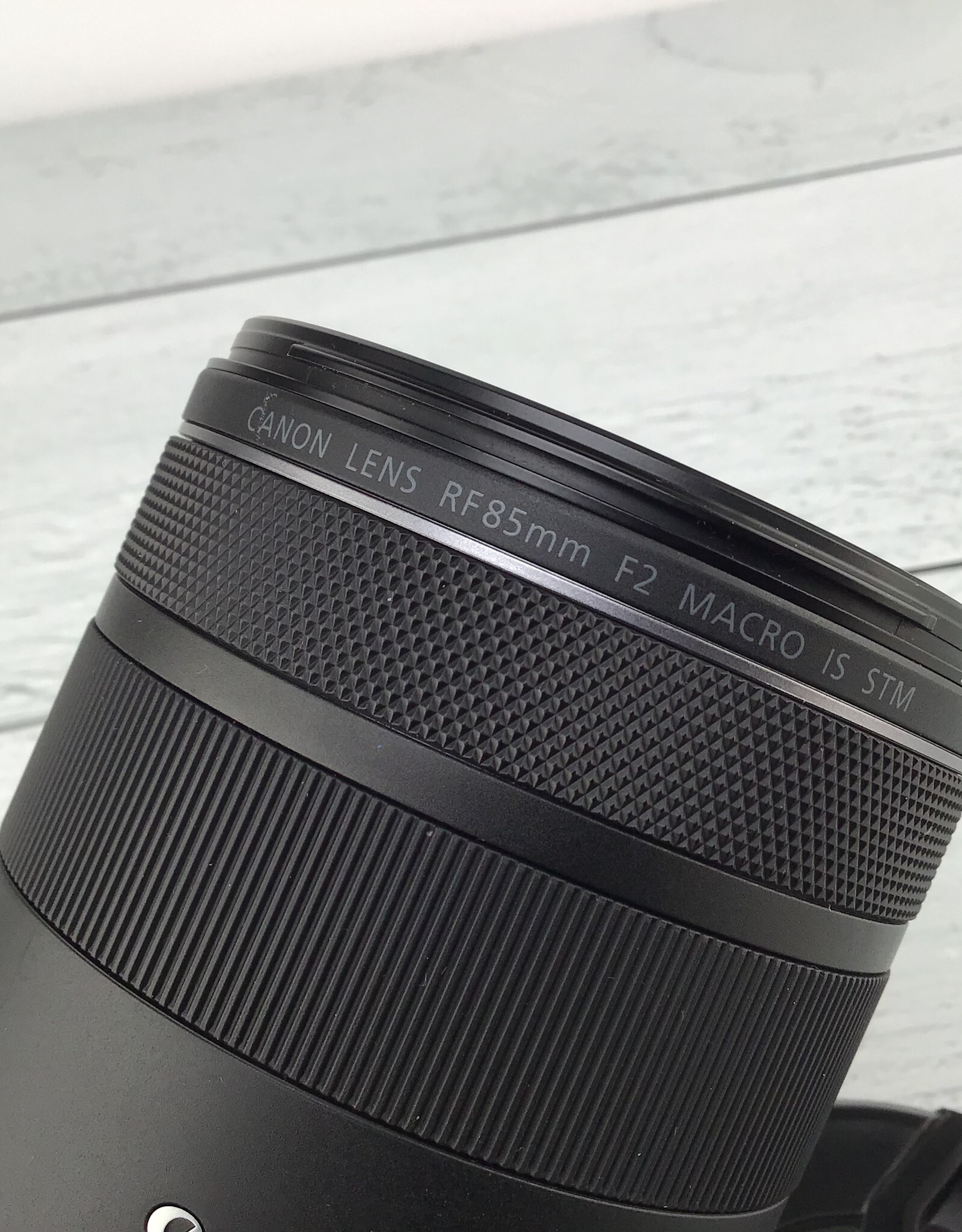 CANON Canon RF 85mm f2 Macro IS STM Lens Used Good
