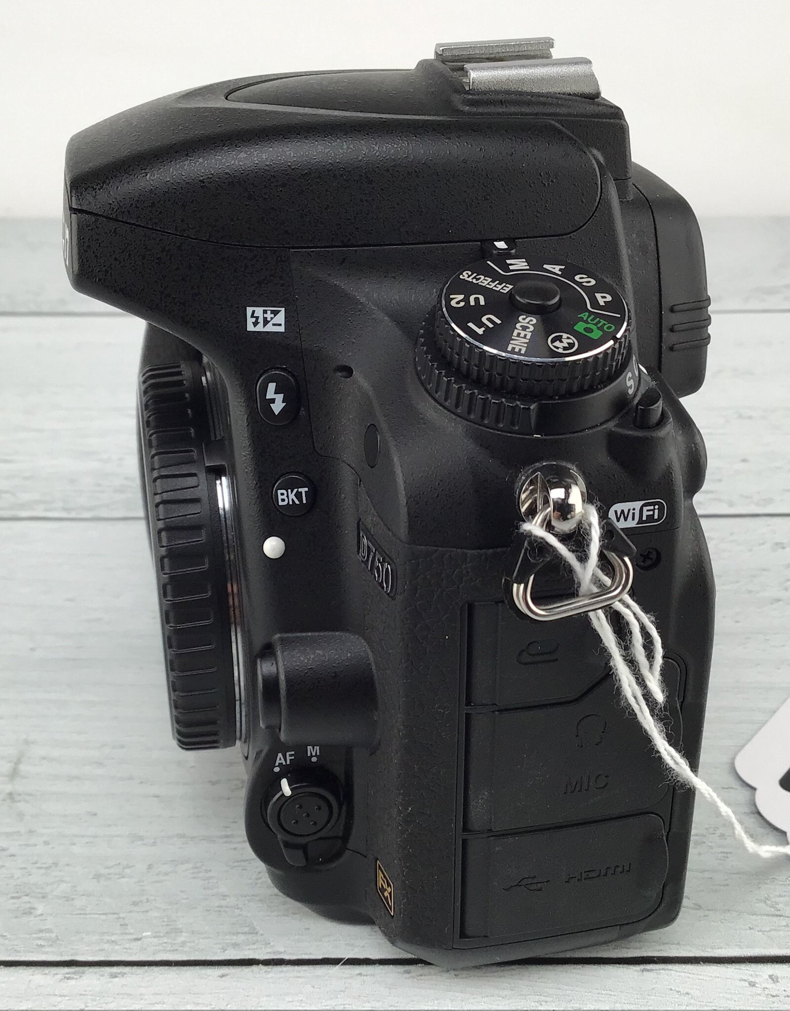 NIKON Nikon D750 Camera Shutter Count 42135 Used Good