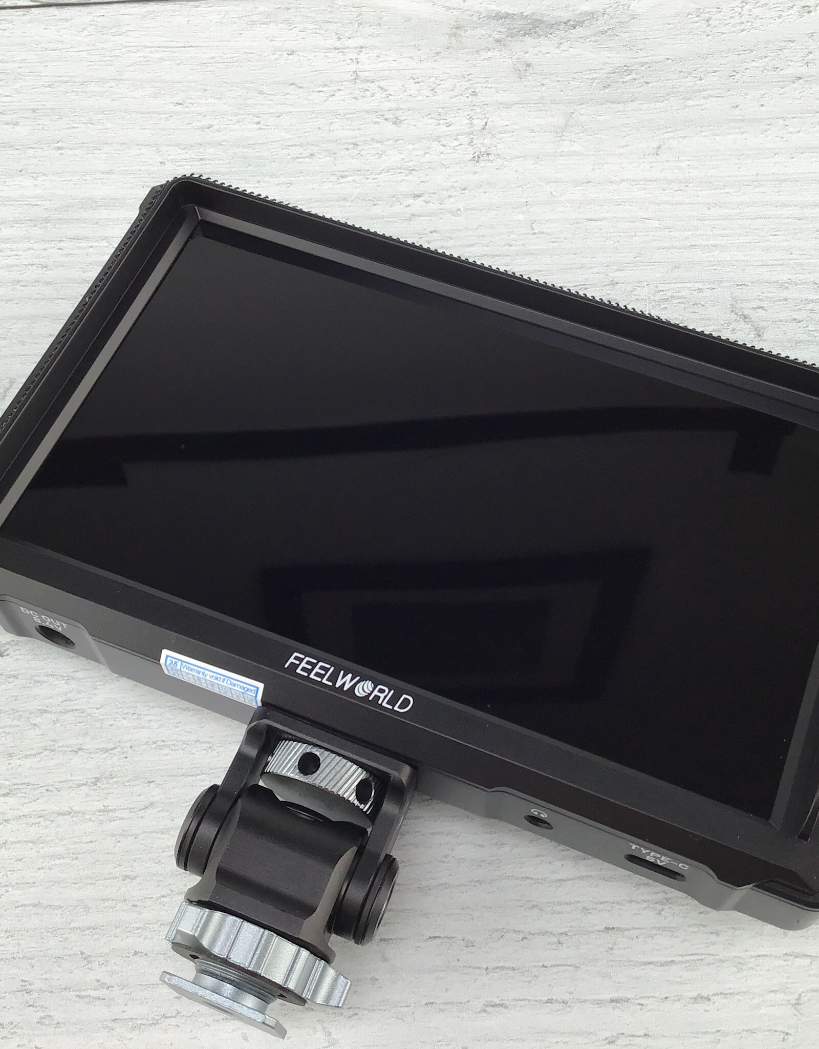 Feelworld Feelworld FW568 Pro Monitor w/ Battery Used Good