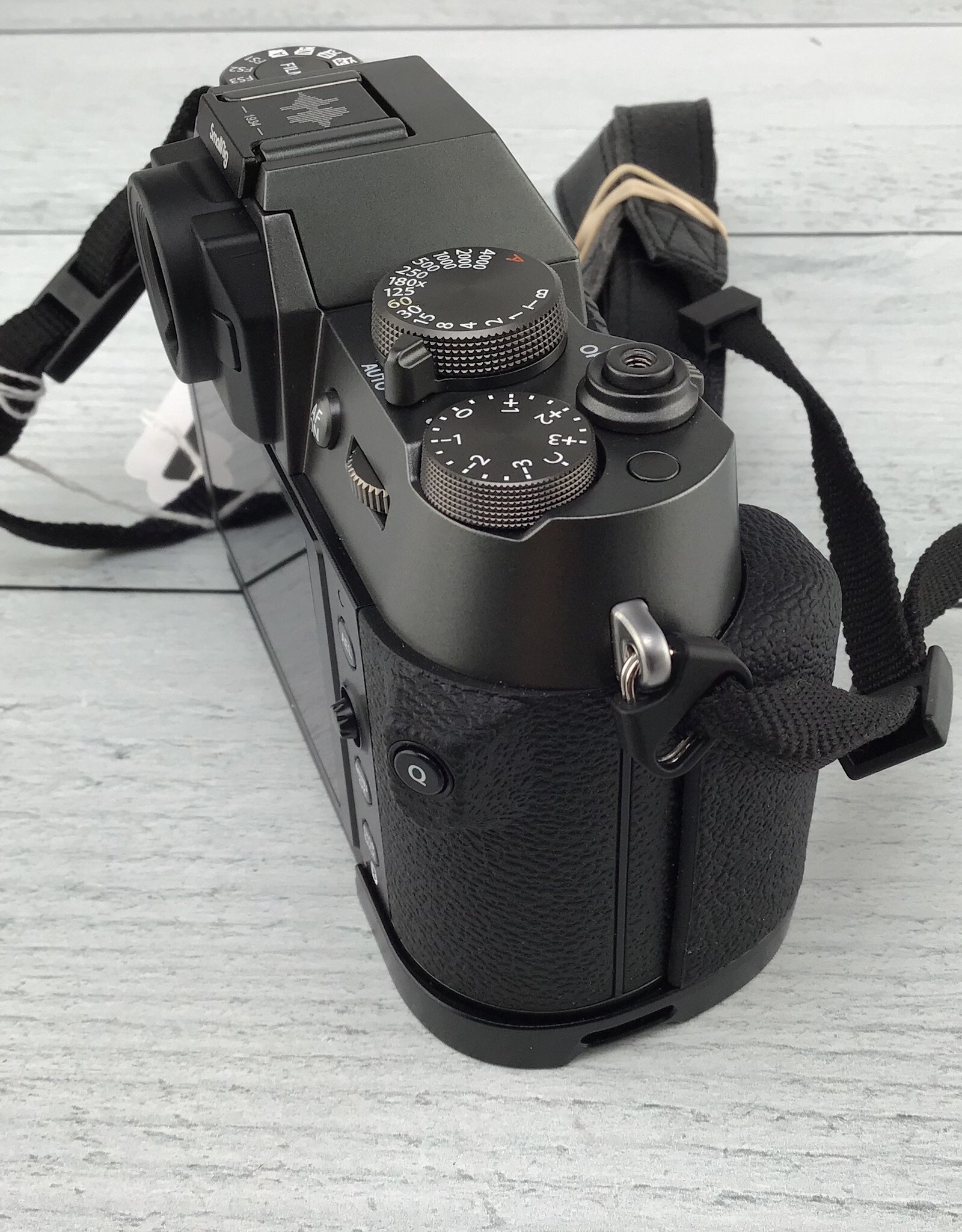 FUJI Fuji X-T50 Camera w/ SmallRig Grip Used Good