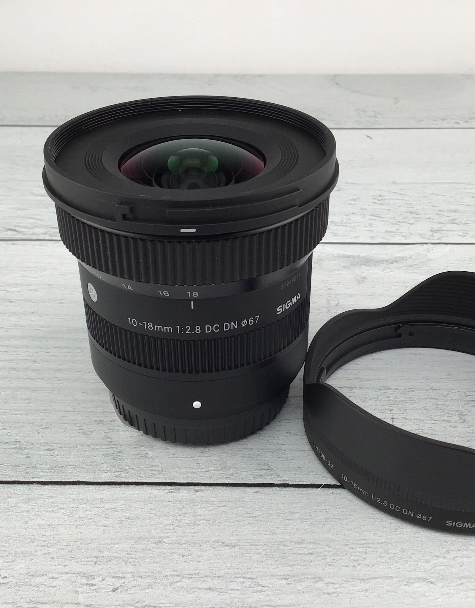 FUJI Sigma 10-18mm f2.8 DC DN Lens for Fuji Used Good