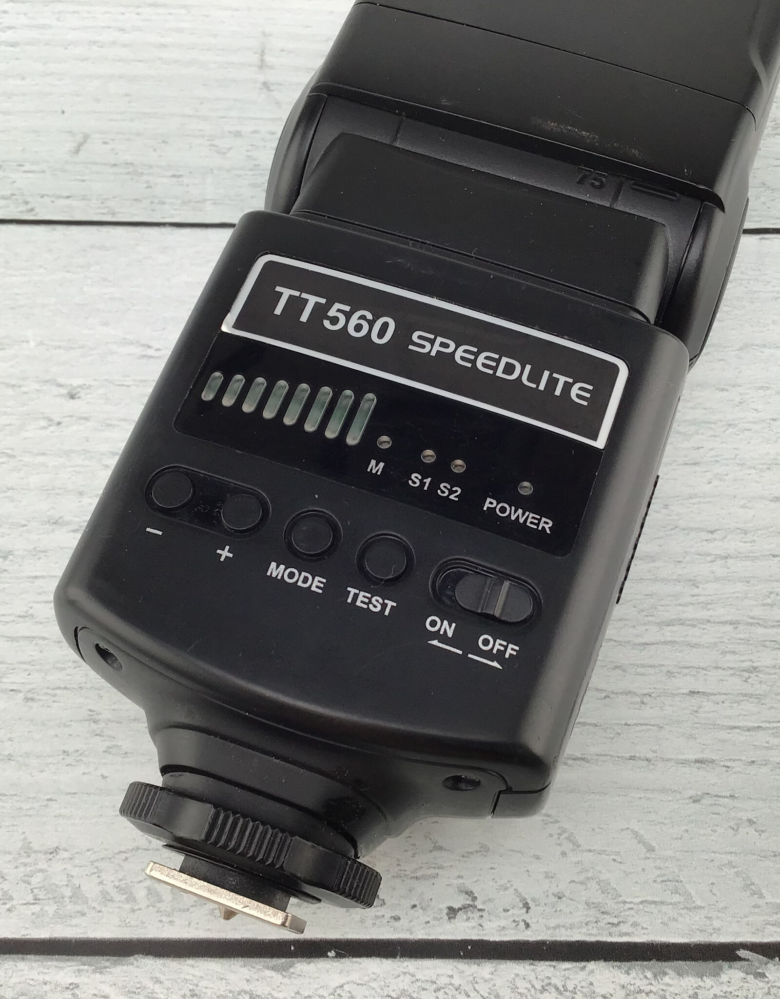 Neewer Neewer TT560 Flash Used Good