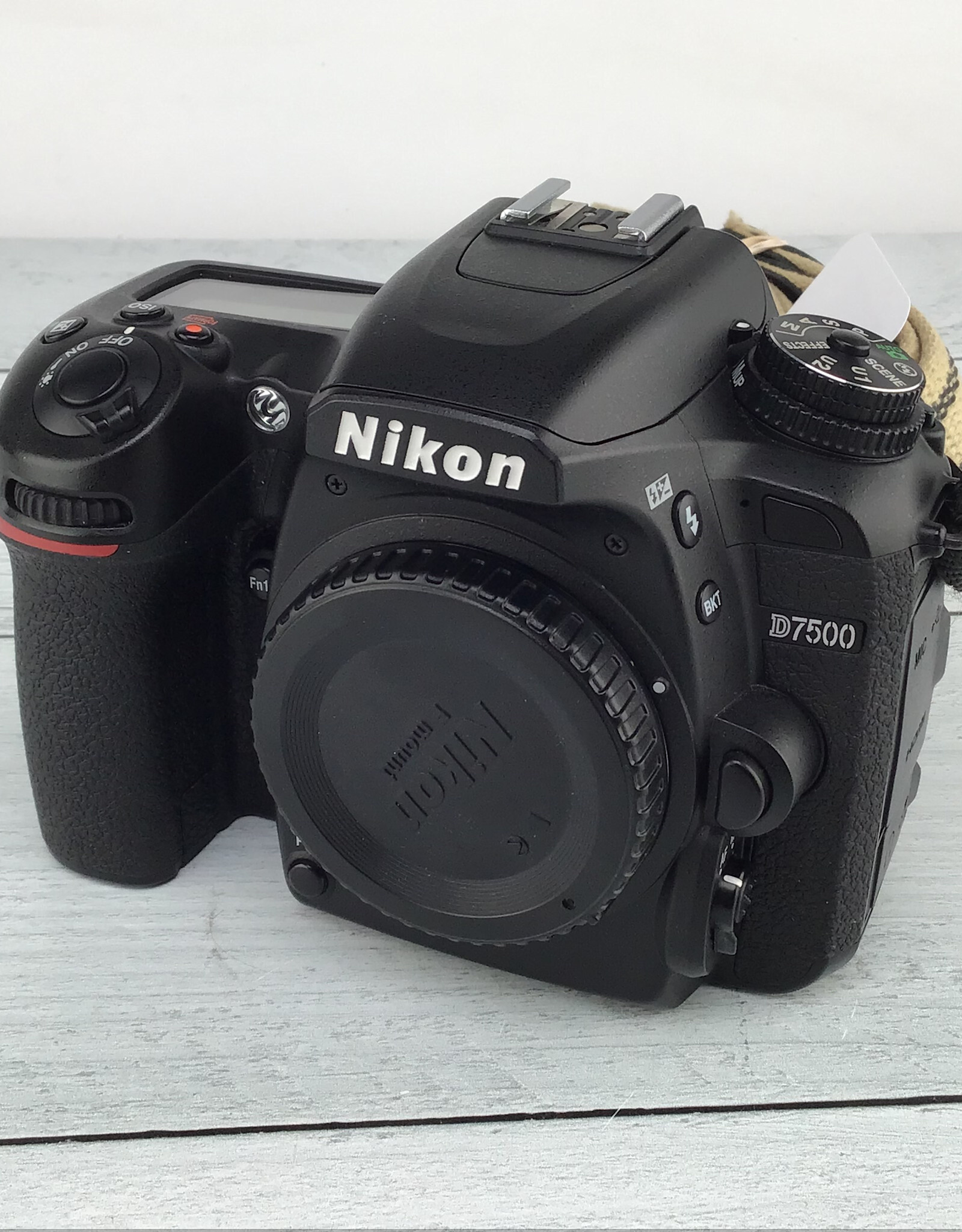 NIKON Nikon D7500 Digital Camera Shutter Count 8318 Used Good