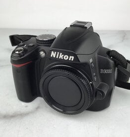 Nikon D3000 Camera Body no Charger Used Fair
