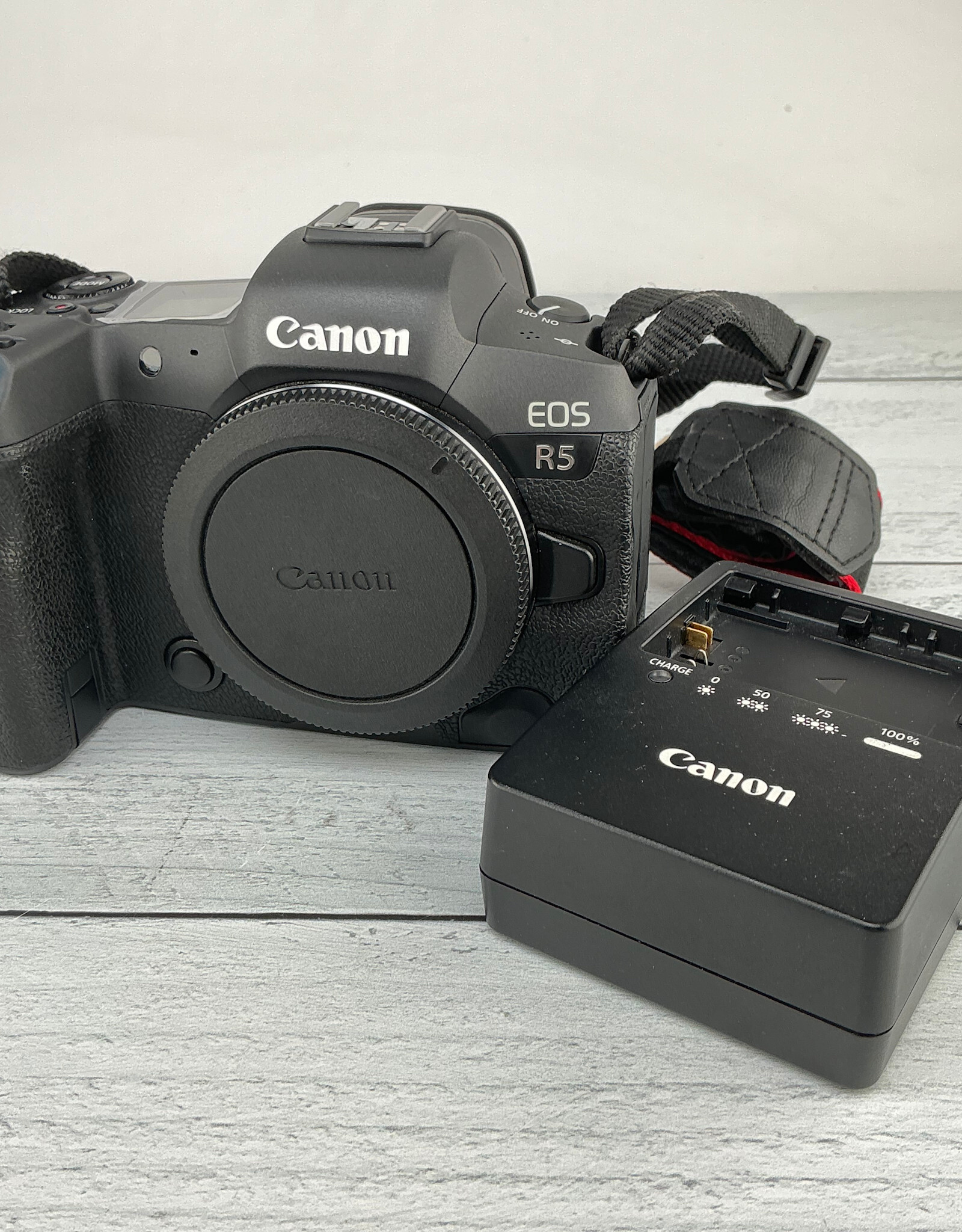 CANON Canon EOS R5 Camera Body Used EX