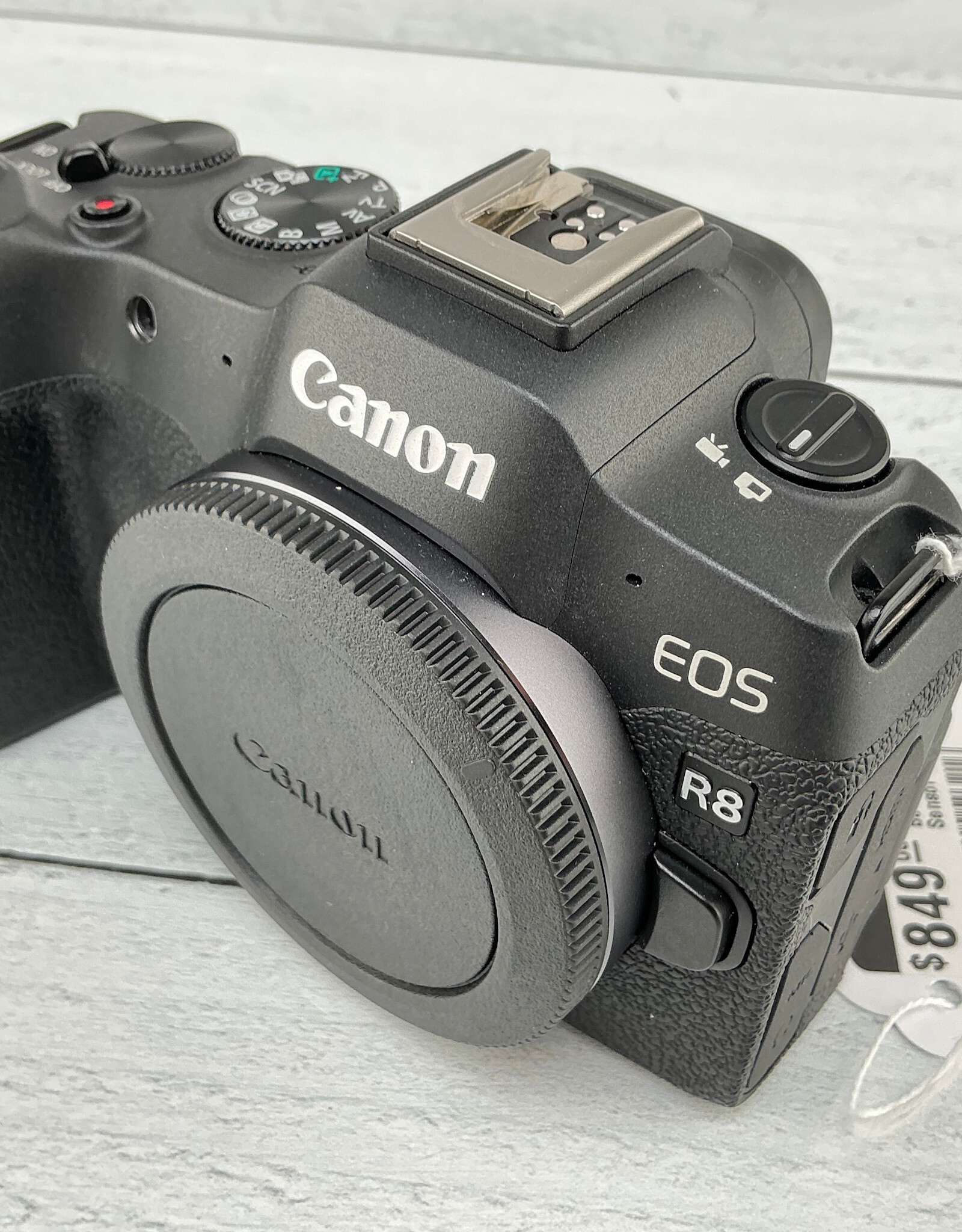 CANON Canon EOS R8 Camera Body Scratch on Sensor Used BGN