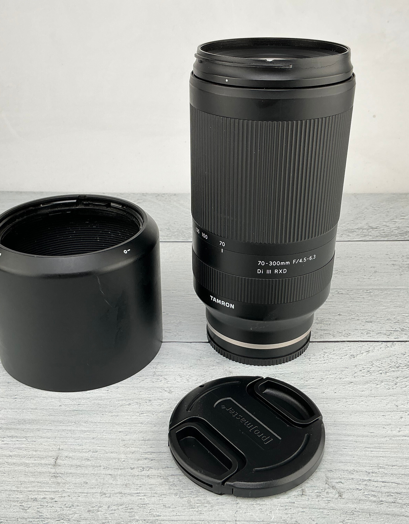 TAMRON Tamron 70-300mm f4.5-6.3 Di III RXD Lens for Sony Used Good