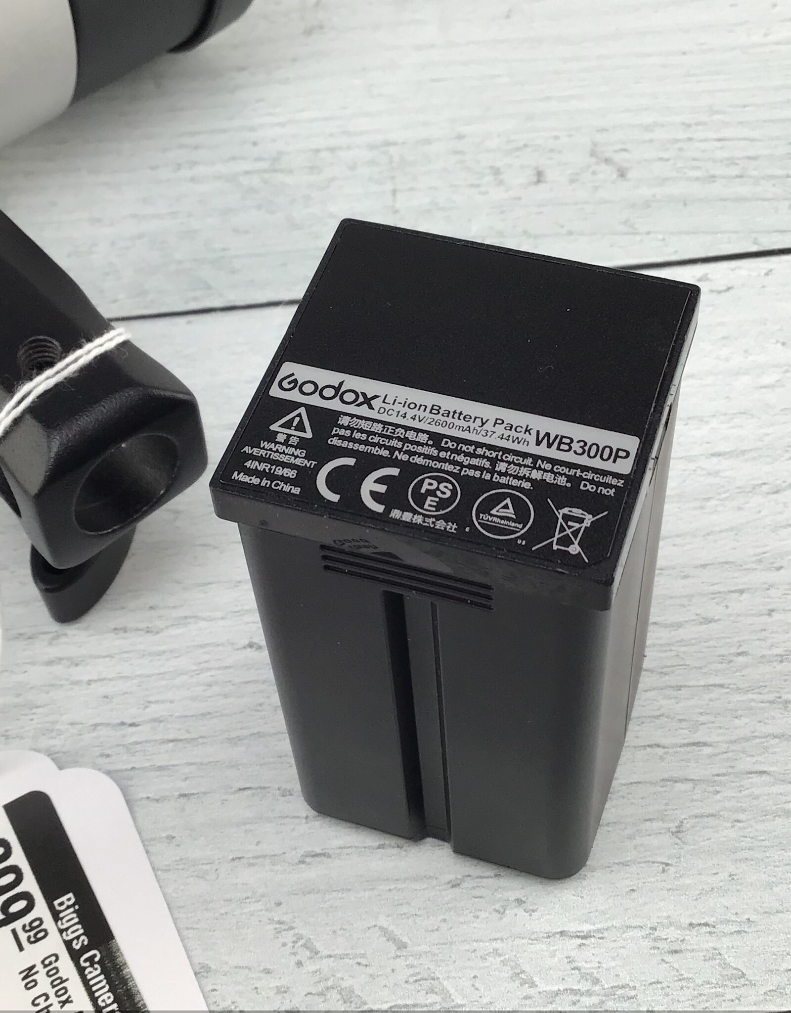 GODOX Godox AD300Pro Flash No Charger Used Good